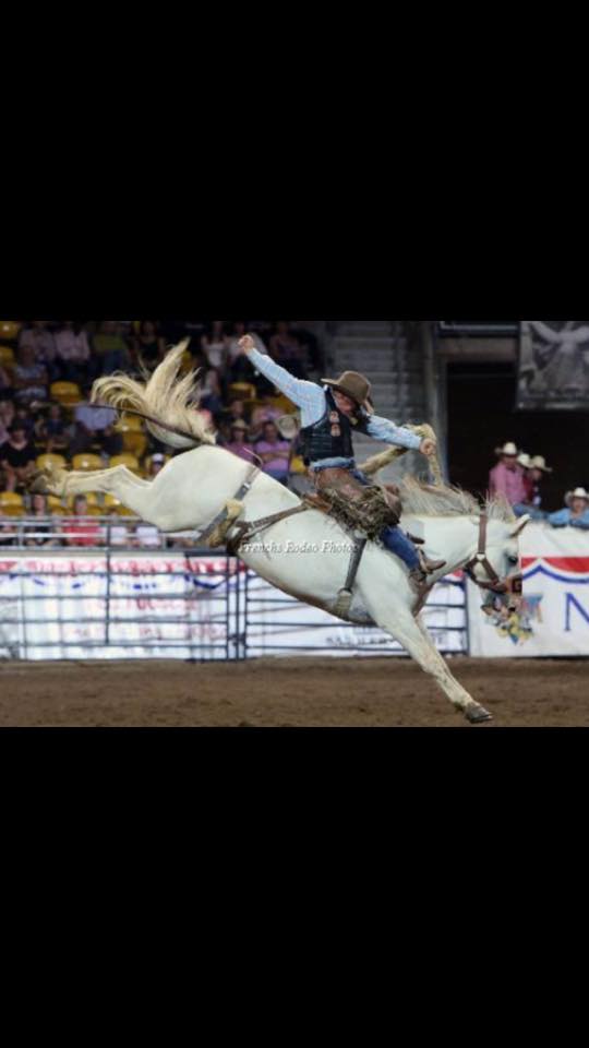 Gill Bros Rodeo - The Upper Horton syndicate. past APRA Saddle Bronc ...