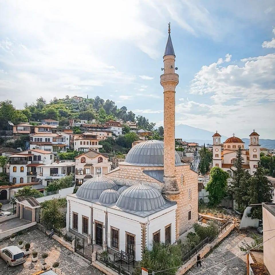 xhamia-e-plumbit-berat-berat
