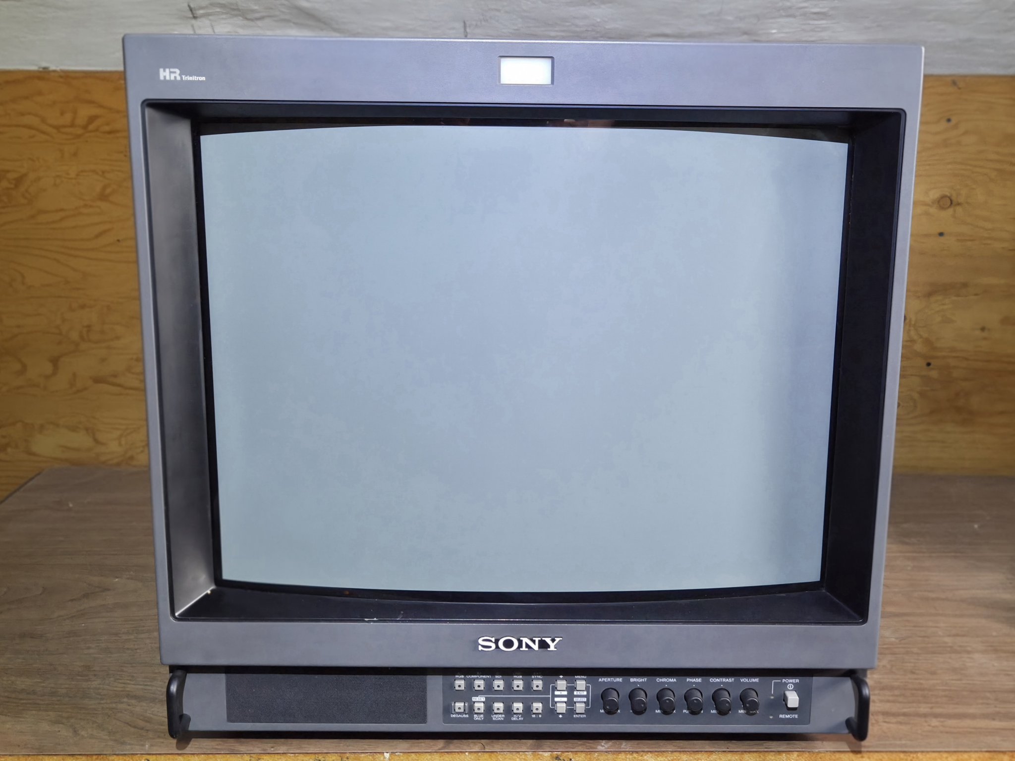Untested PVM-20M2MDU monitor for sale in Atlanta, Georgia
