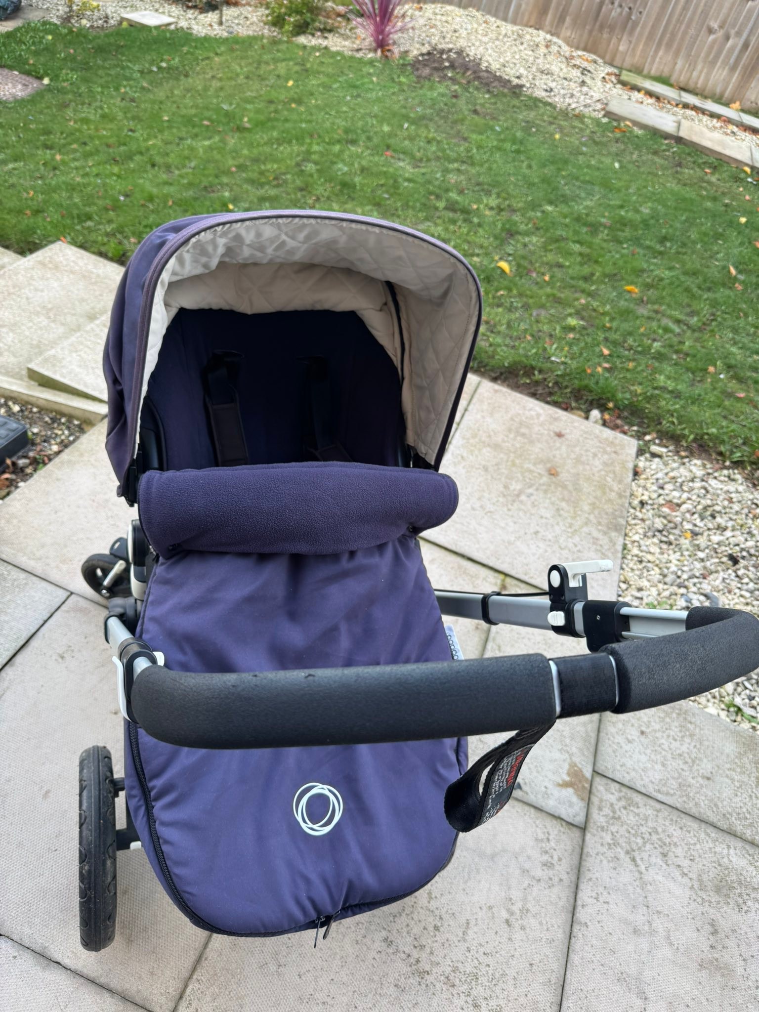 bugaboo donkey double width 6 Stroller Bugaboo lynx Accessories Color:Jockey Red (5403) spining reels for bigger and smooth maneuverability