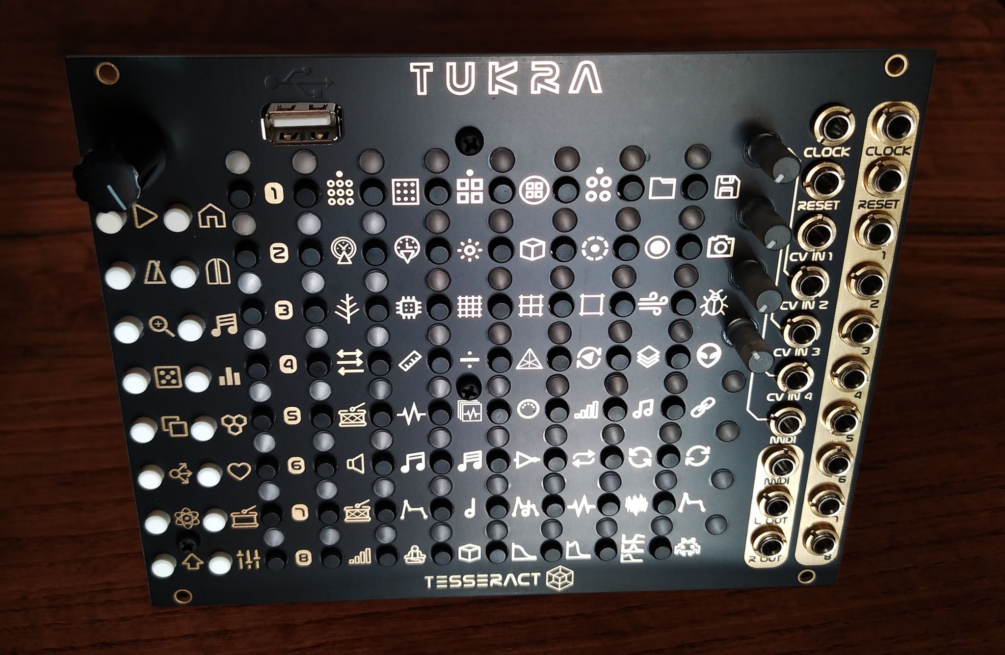 Tesseract's Tukra users | How to: 1. Delete projects 2. Load empty ...