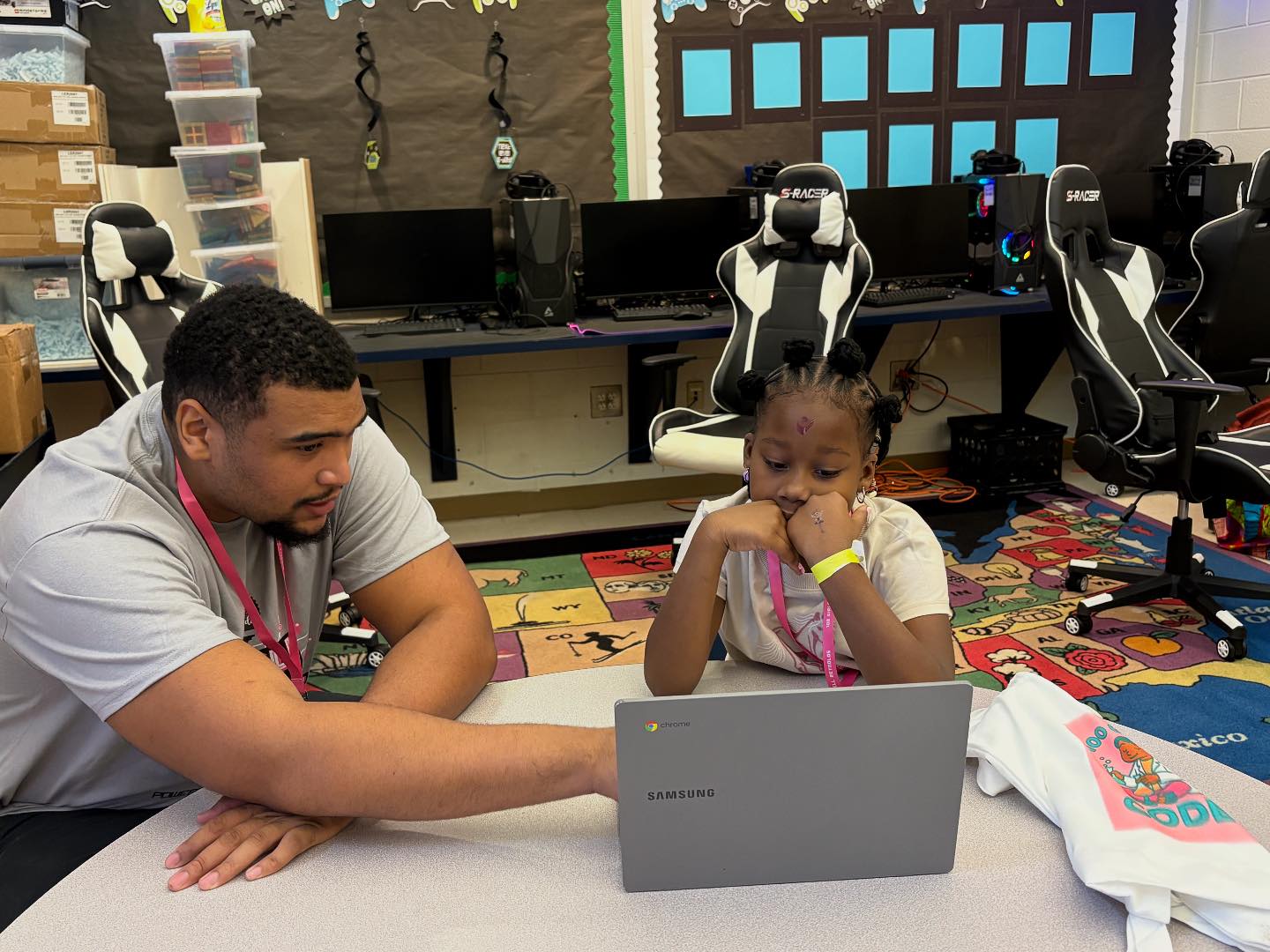 Austin Euler - 👨🏽‍💻Partnered with 100 Girls of Code @ T.H.... | Facebook