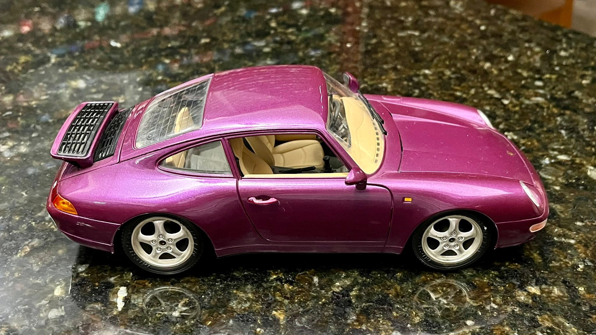 Bburago Porsche 911 Carrera 1993 X M Un IOARIRO BUAU.