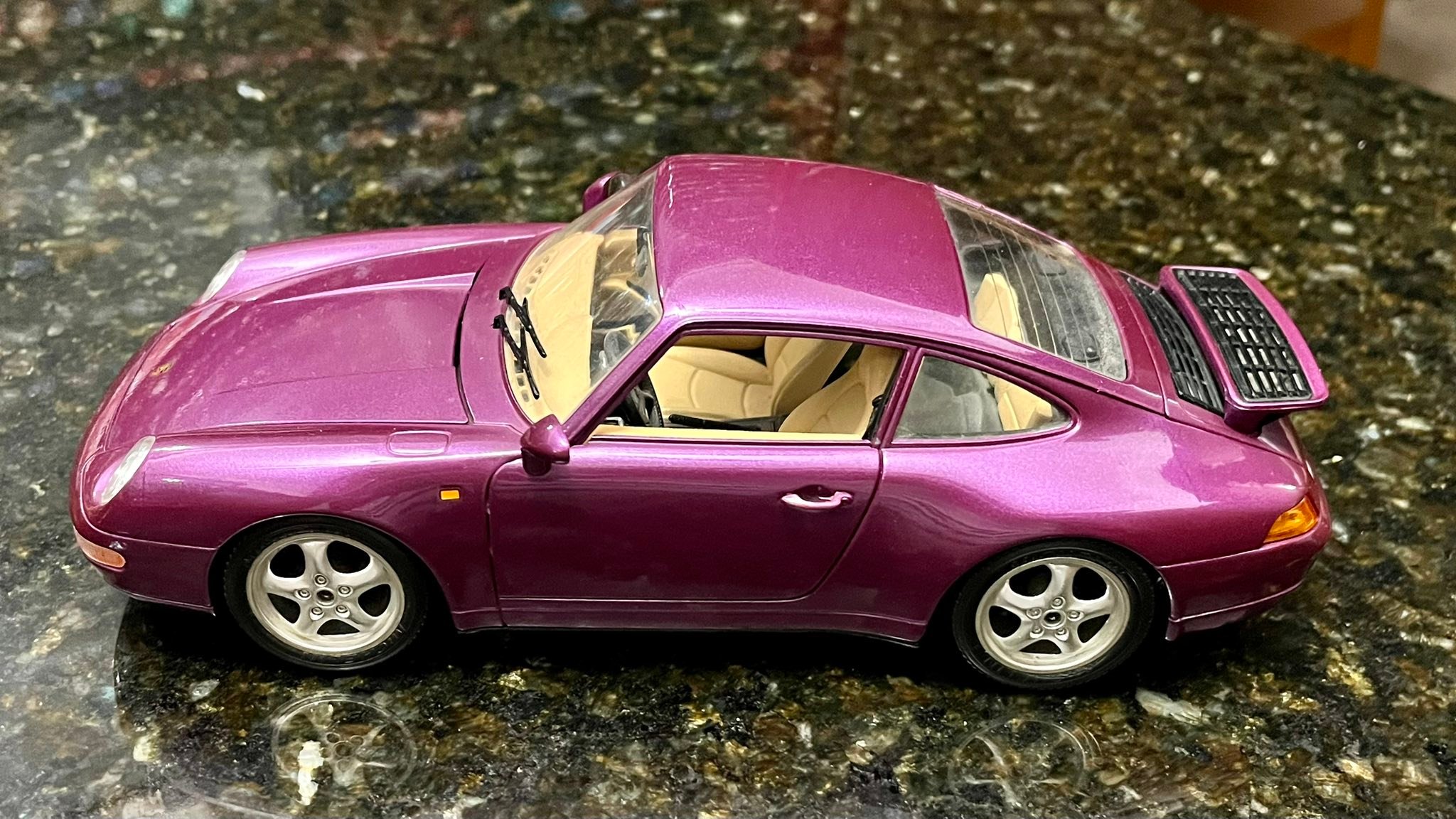 Bburago Porsche 911 Carrera 1993 X M Un IOARIRO BUAU.