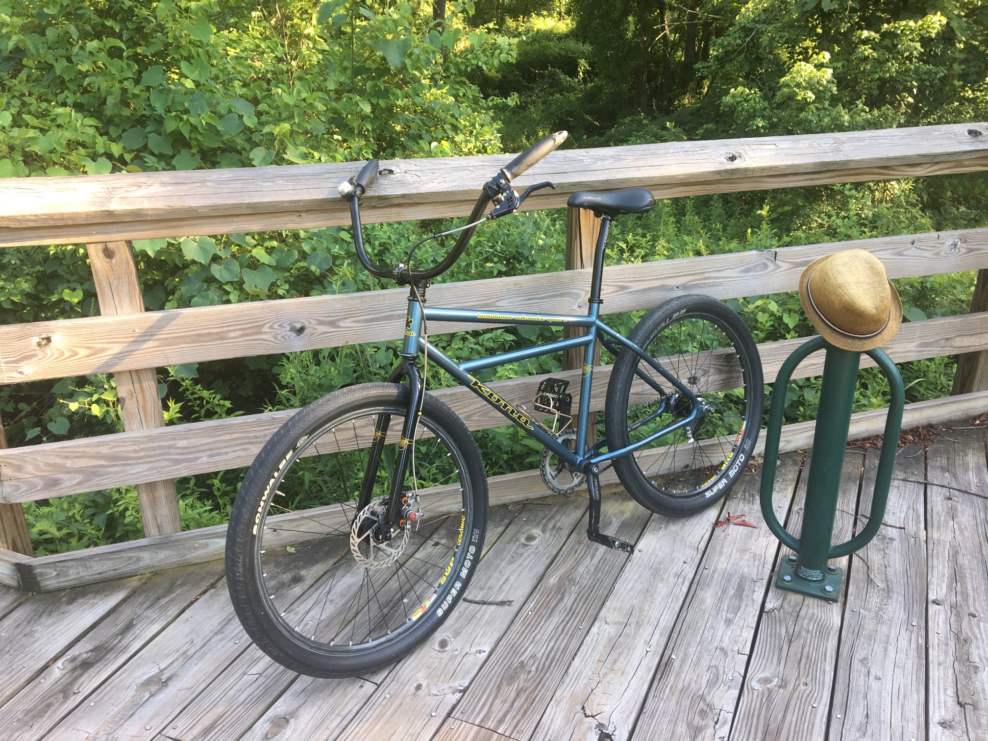 Kona humuhumu-nukunuku-apua'a converted to 650b with disc brakes