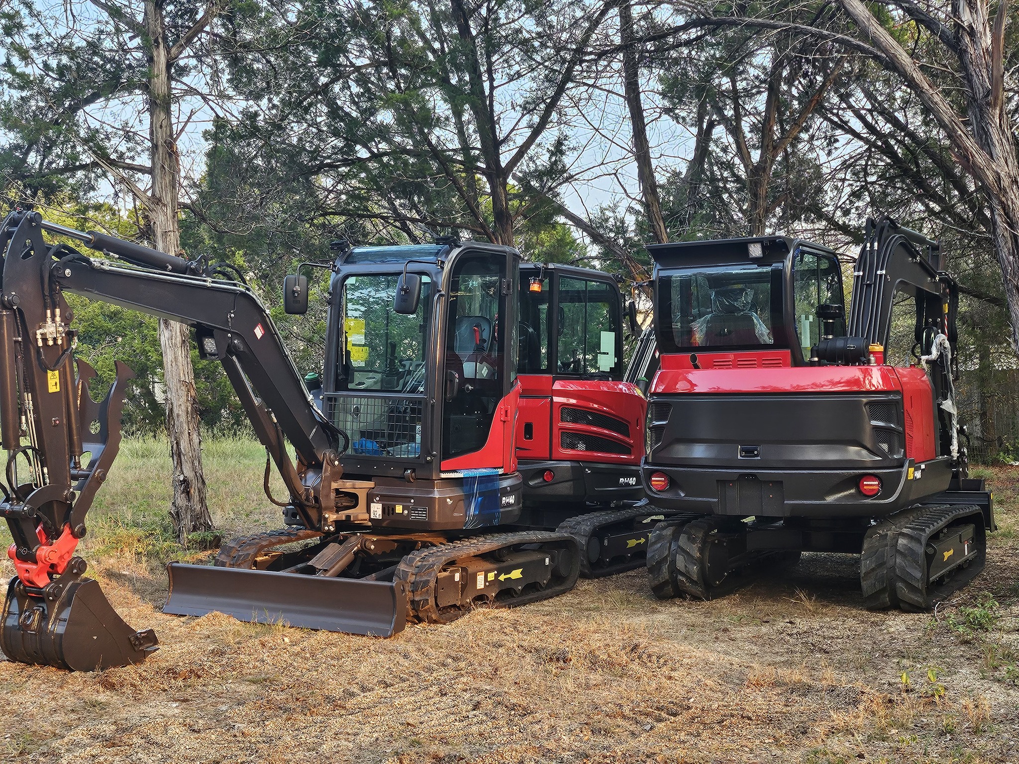 Rhinoceros Mini Excavator & skidsteer – Owners & Operators | Facebook