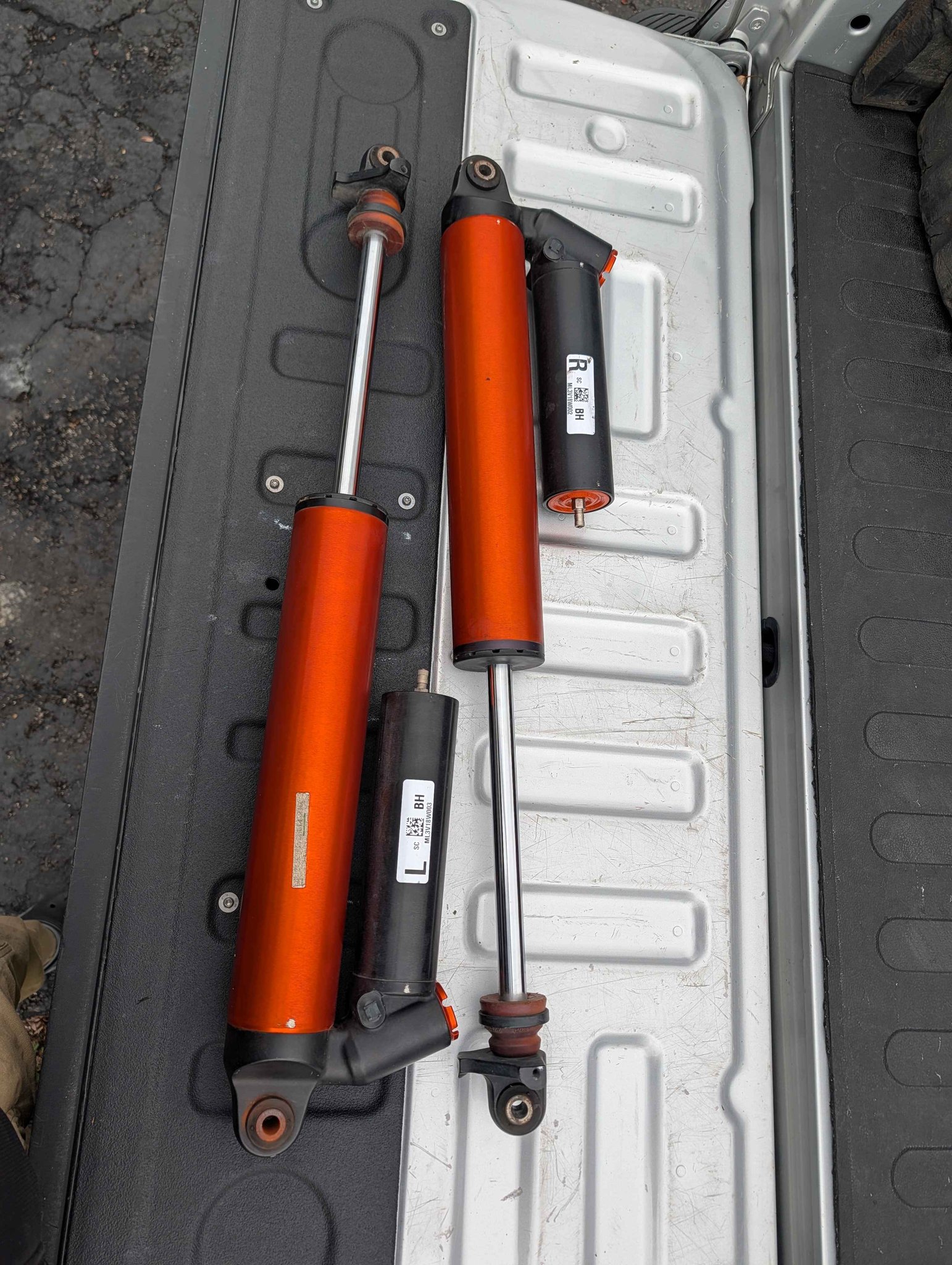Gen 3 Ford Raptor rear shocks - Car Suspension & Steering - Algonquin ...