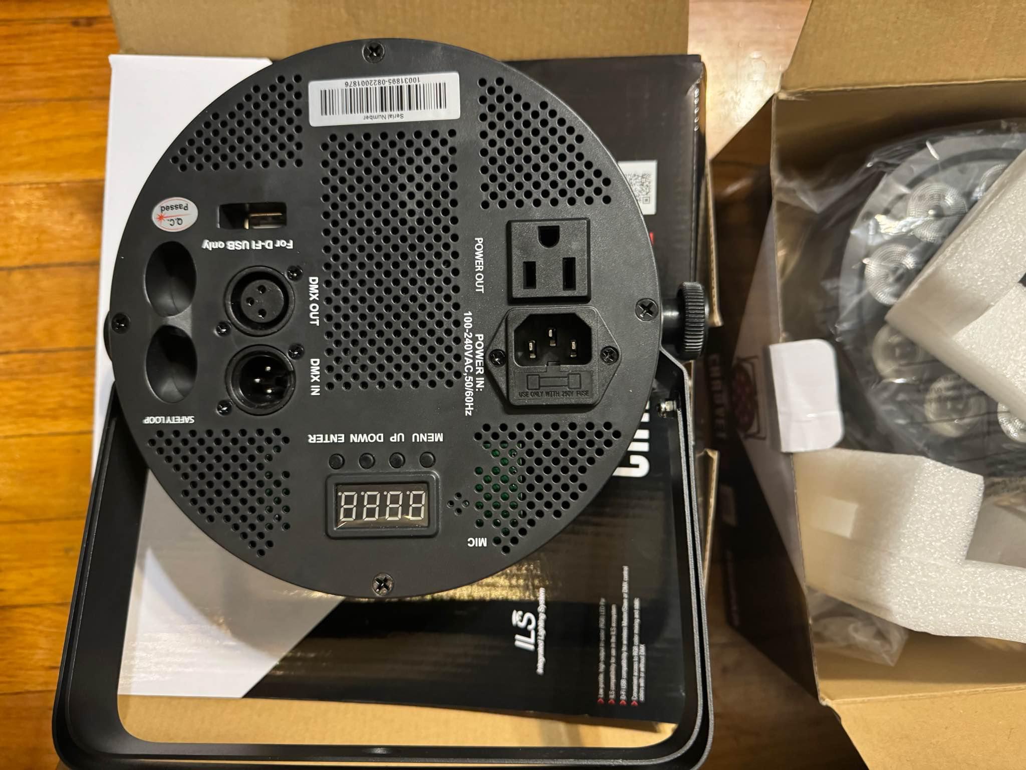 2 Chauvet DJ SlimPAR T12 ILS RGB LED D-Fi USB DMX Par Stage/Party Wash ...