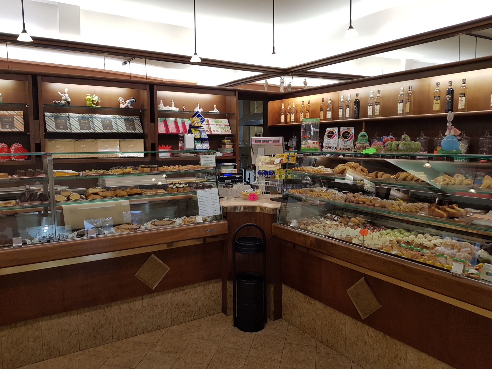 pasticceria-agostinelli-added-a-pasticceria-agostinelli