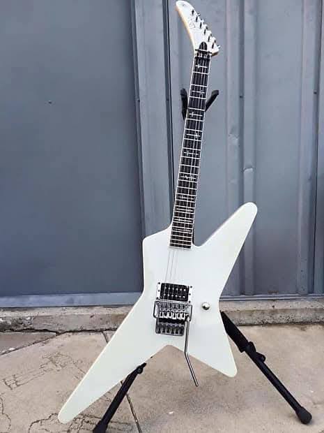 ギター ROOPE LATVALA RS-II CUSTOM REPLICA ESP Roope Latvala RS-II Custom Shop star body guitar