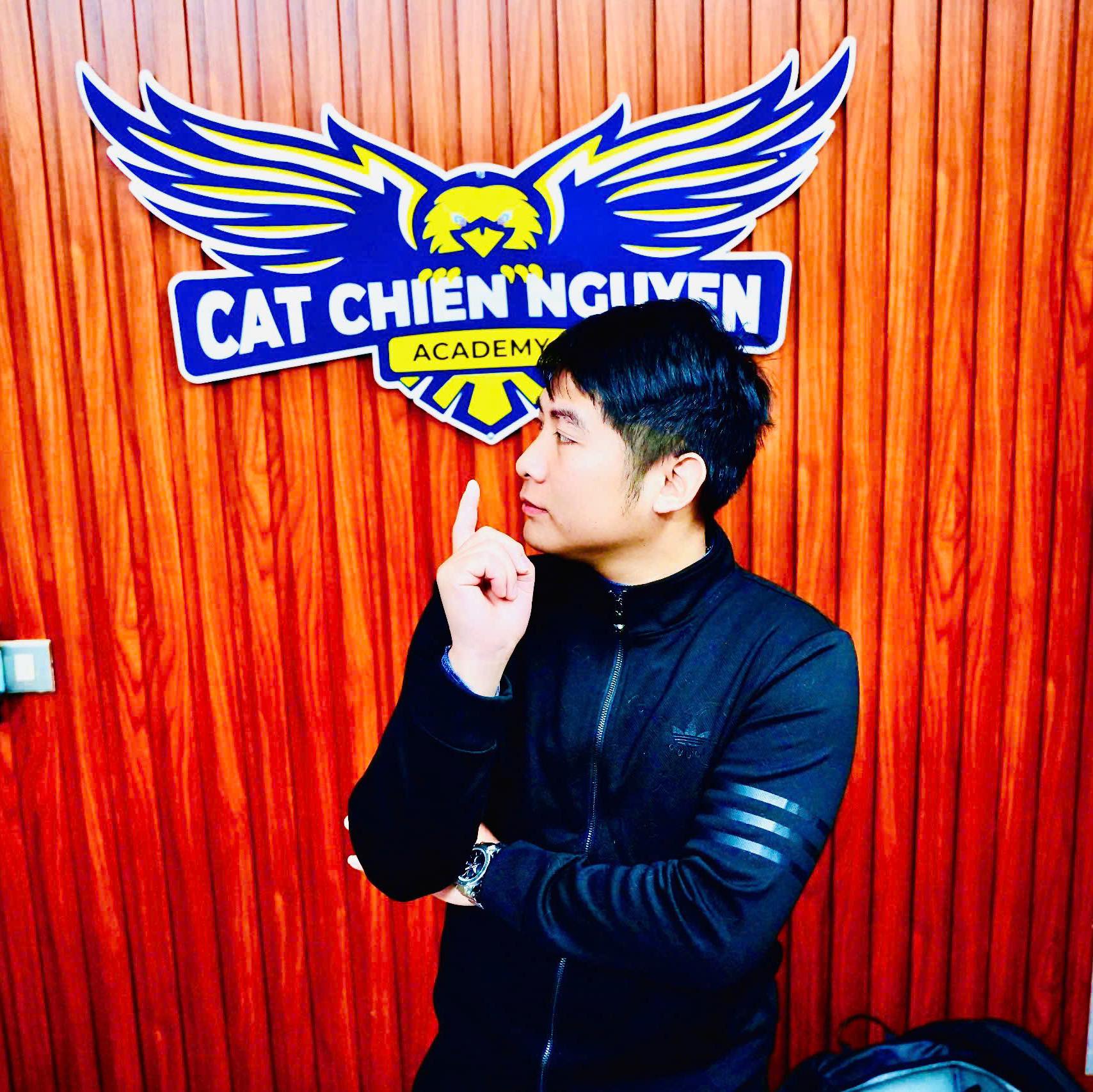 Thầy Chiến Thợ Rèn