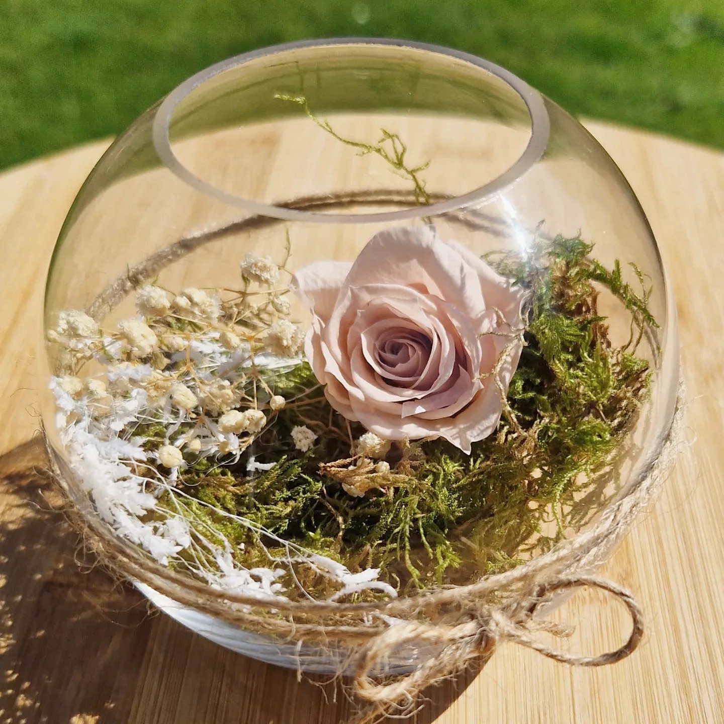 Ich liebe diese konservierten Rosen einfach 🥰 #rosen #rose #rosa #altrosa #trockenblumenliebe #konservierterosen #trockenblumen #dekoideen #deko # dekoration #deco #decoration #mitbringsel #mitliebegemacht #vonherzen #fürdich #foryou #rosendeko