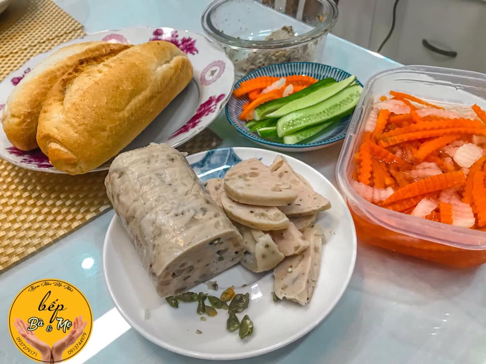 Khô... - Khô Gà 2 Mẹ Con - Chả lụa ớt xiêm xanh / Nem/ Dồi sụn