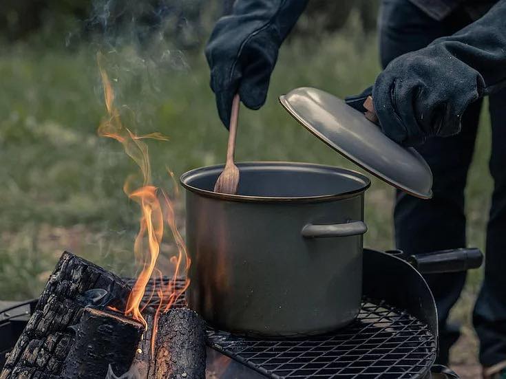 ROX Thailand - 🥘เรื่องต้มตุ๋น🥘 Barebones Enamel Stock Pot...