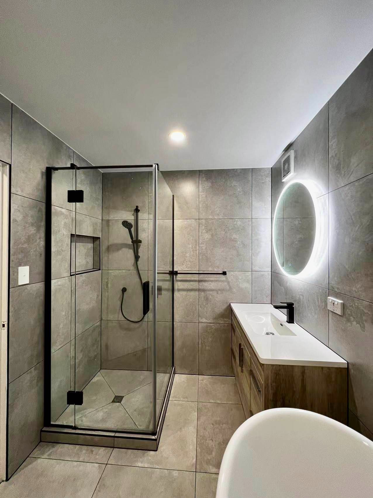Bath & Tile | Manukau