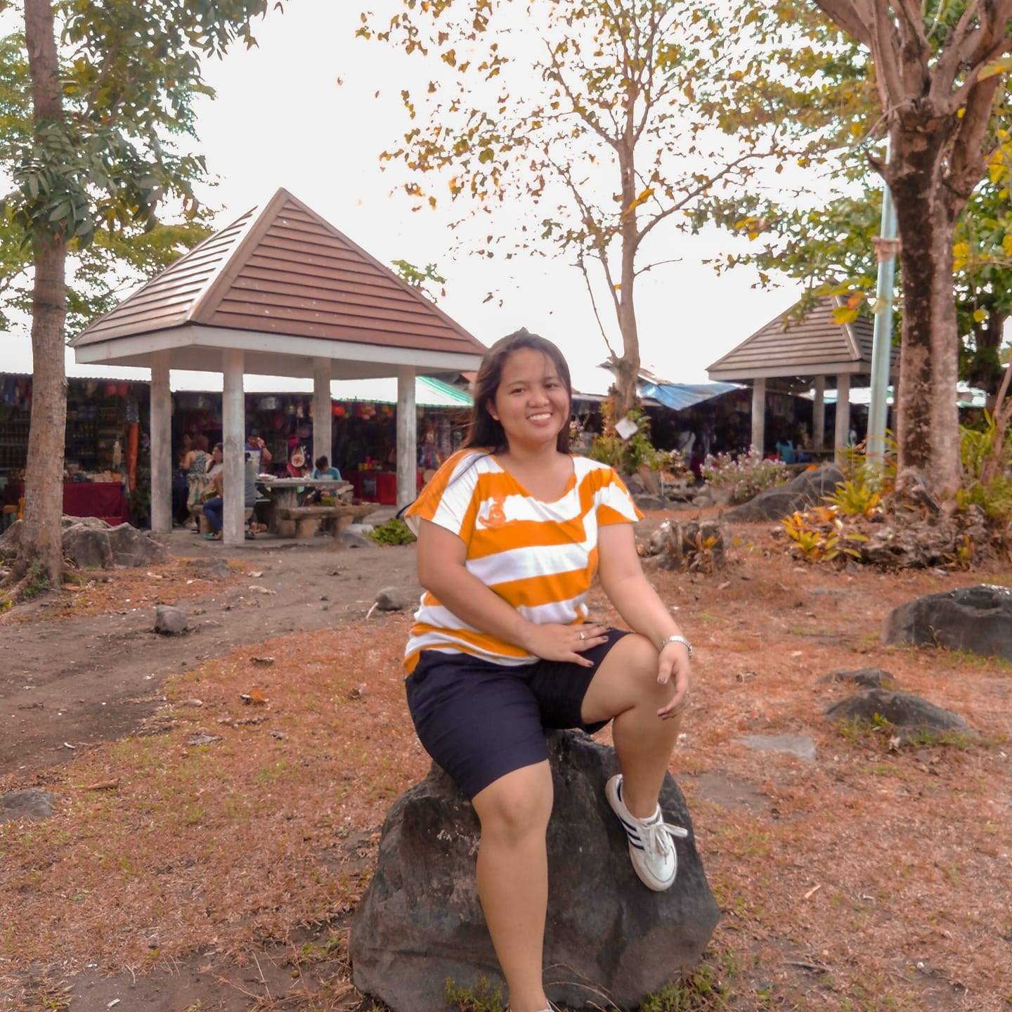 Shirla Mae Paclibar Lauraya