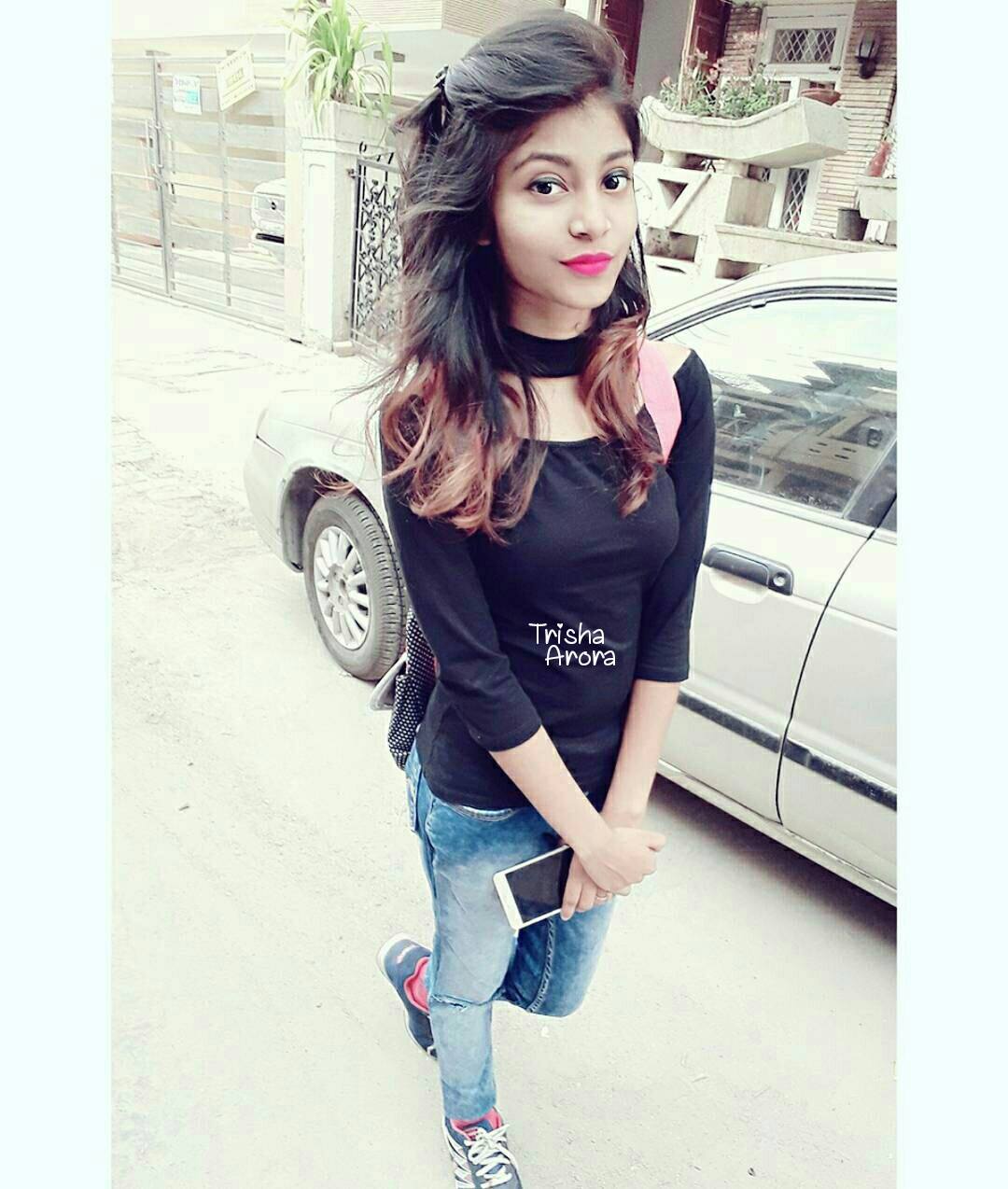 Trisha Arora fans Club FB