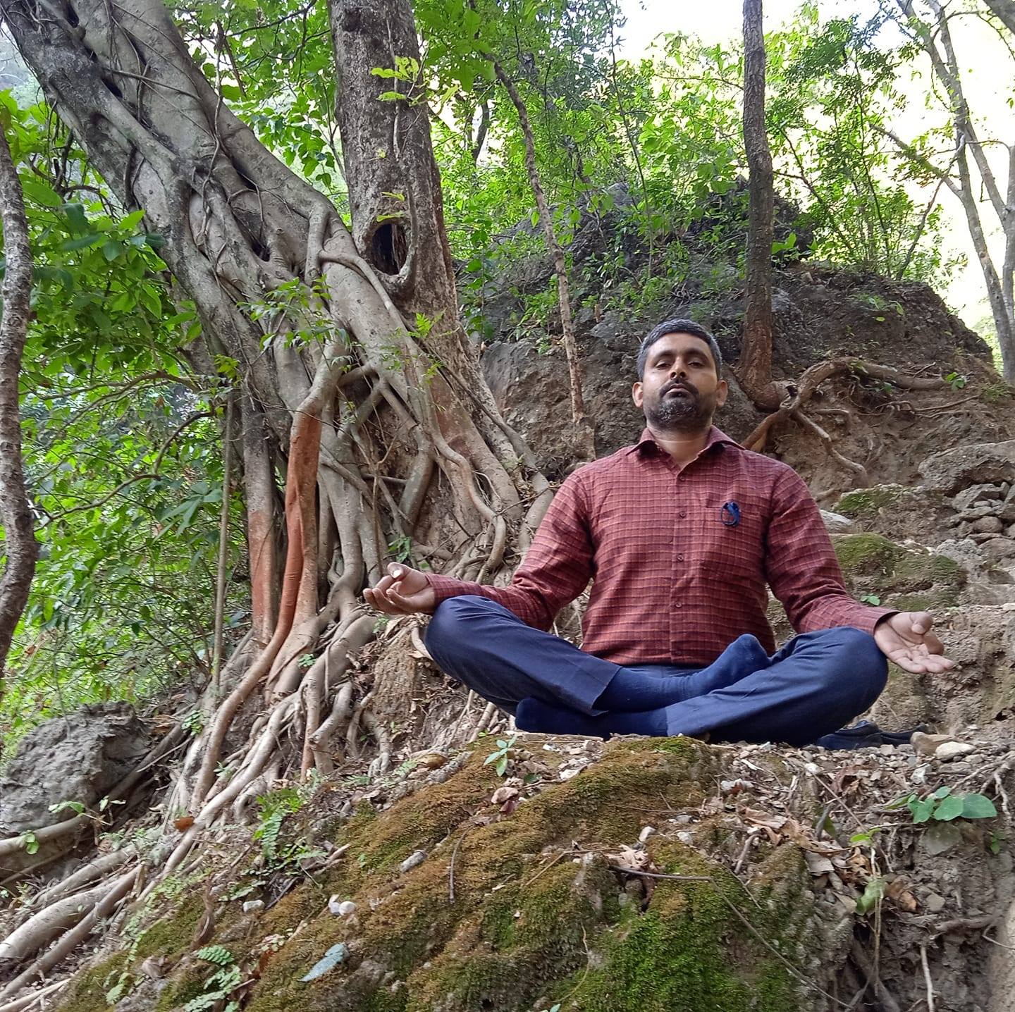 Here are some easy yoga poses to relieve lower back pain immediately ...