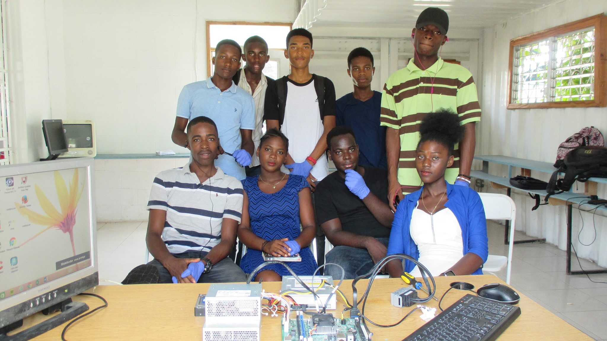 Marco M&G Computers Services | Cayes Jacmel
