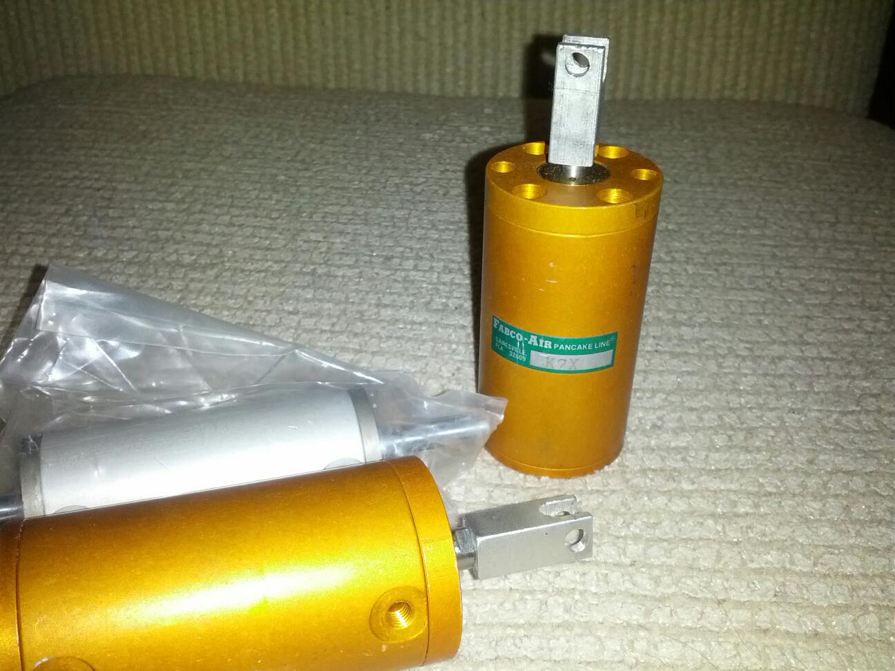 Hydraulic Cylinder 2 in bore x 20 in stroke pin eye hydraulic cylinder Welded Double Acting 3500