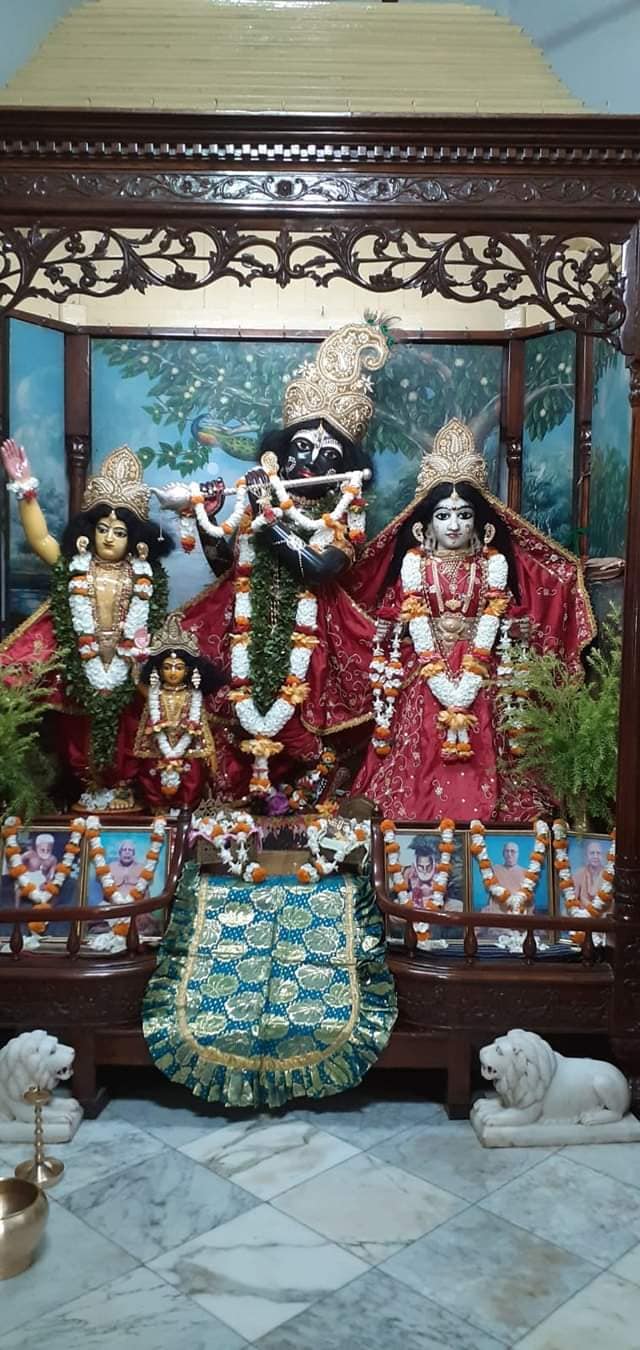 Srila Prabhupada Thakur... - Srila Prabhupada MY SAVIOUR