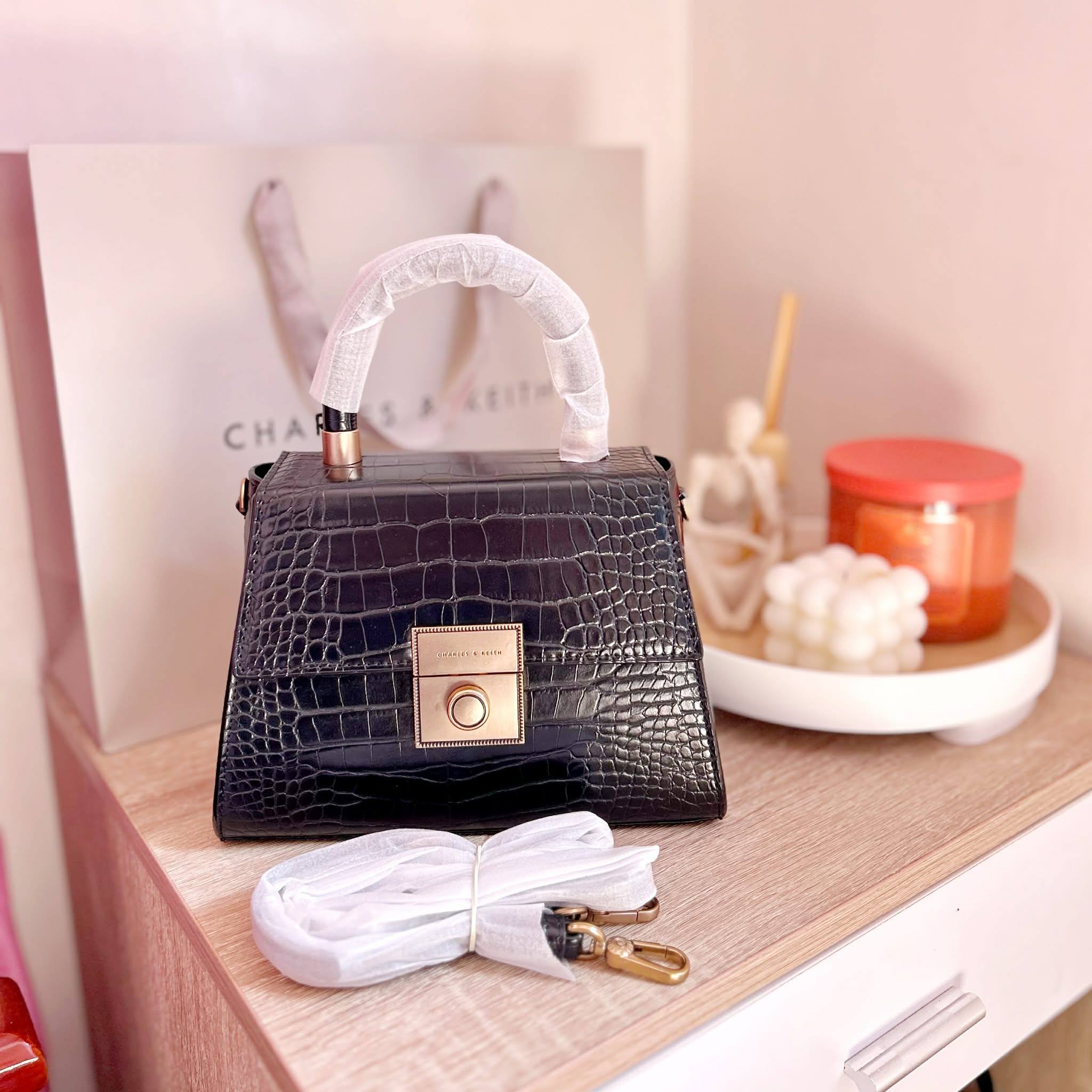 Charles & Keith bag for only ₱999 ✨