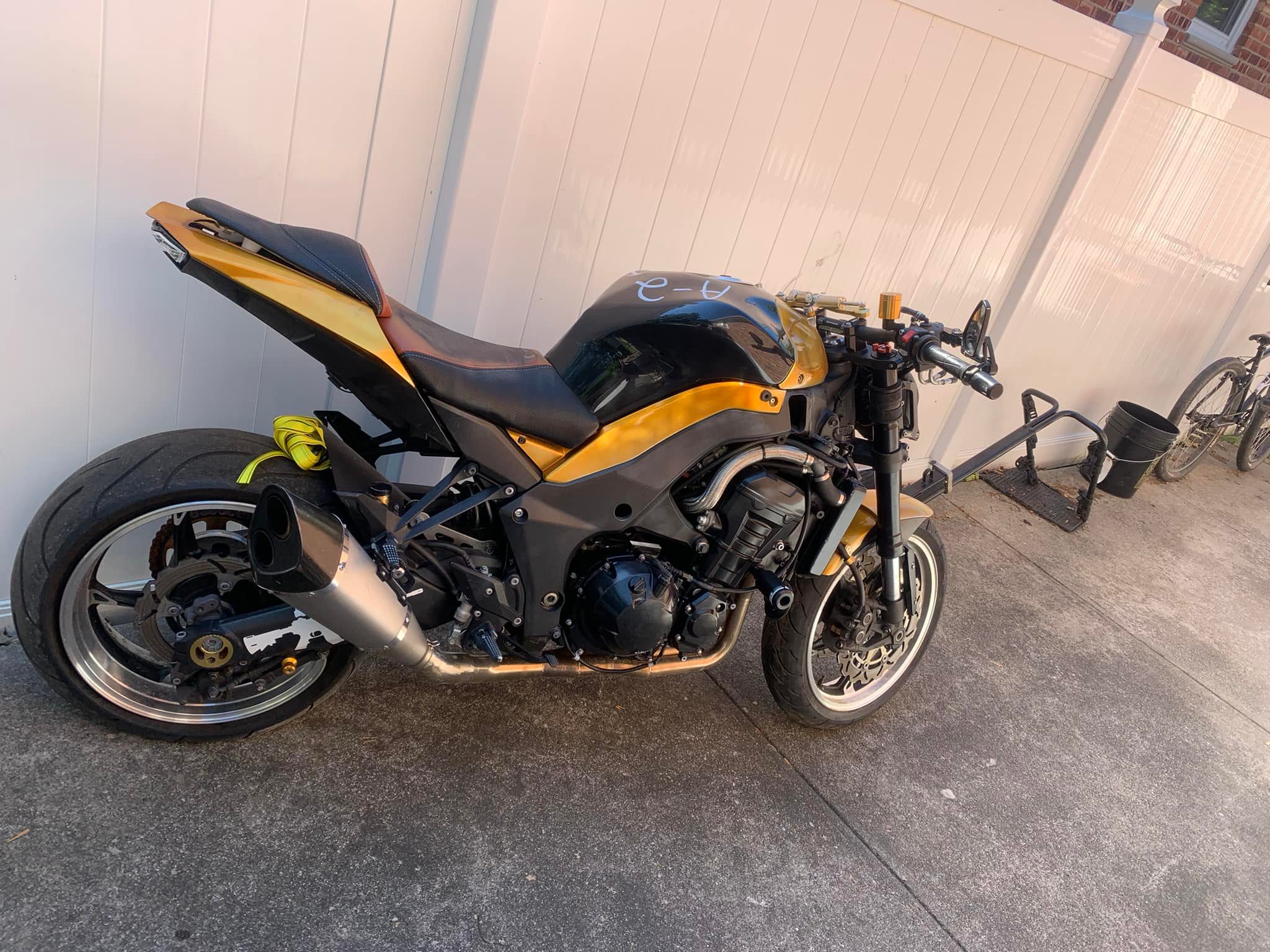 Kawasaki z1000 maintenance parts