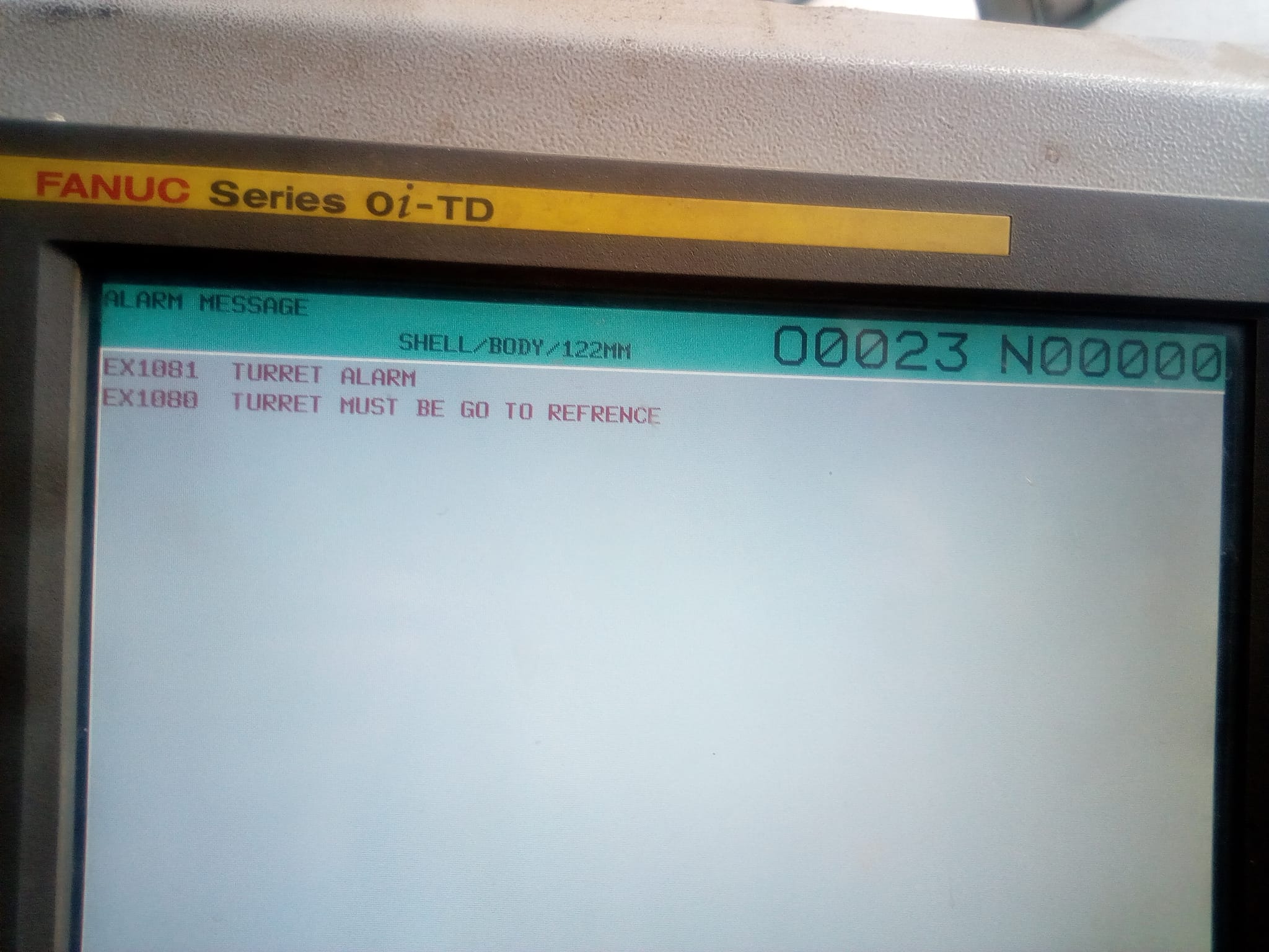 Hi someone help me in fuji lathe machine fanuc 18i model 510a