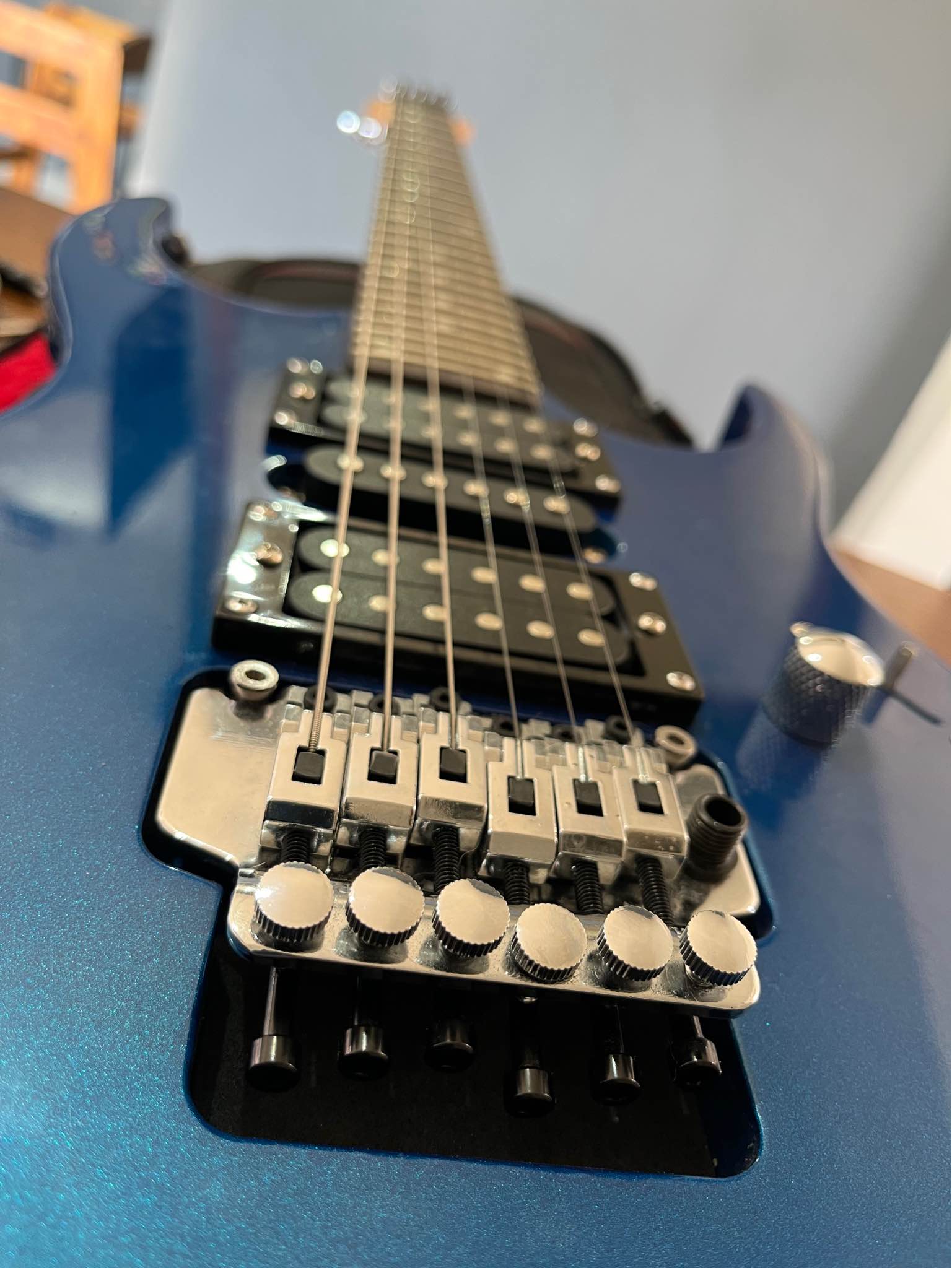 Guitarra con Floyd Rose modelo LG5 Deviser - Electric Guitars ...