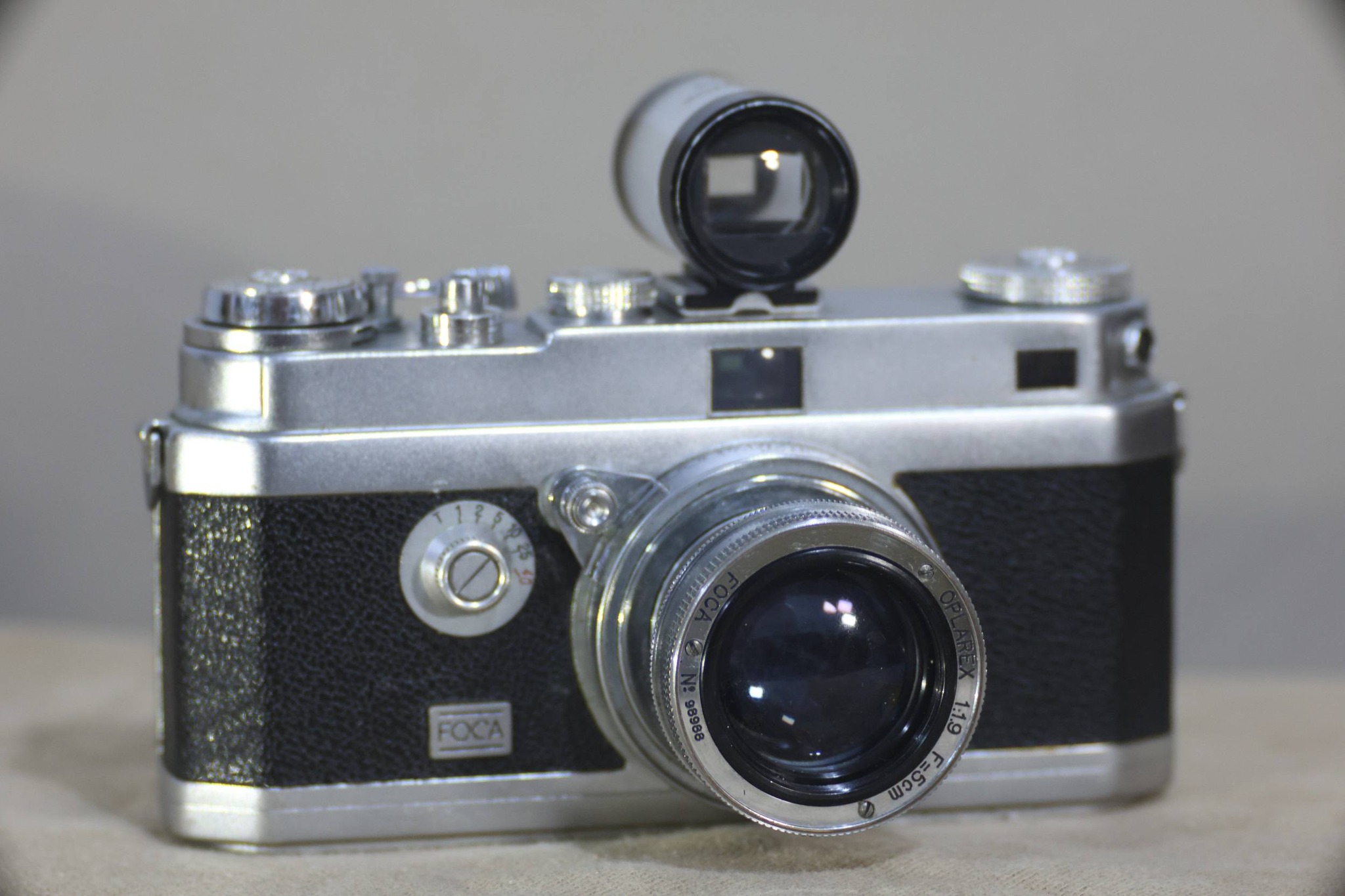 Foca Universal R camera with Oplarex 5cm f1.9 lens review