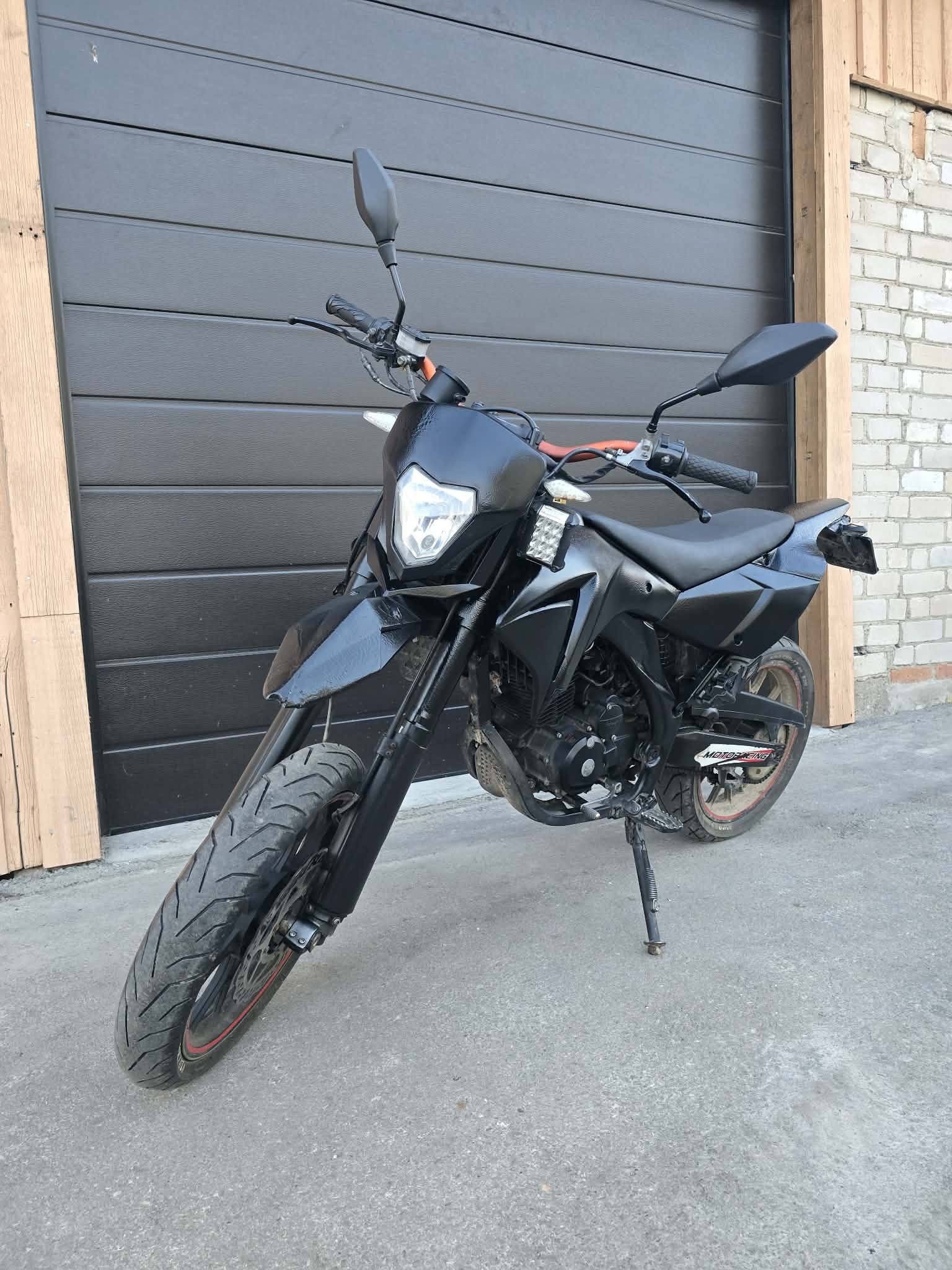Gal ką sudomins. Am kategorija. 150cc 1k km nuvažiuota su šiuo
