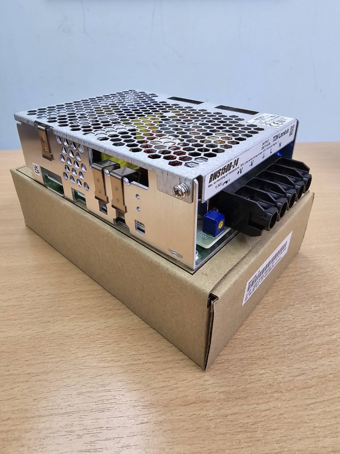 TDK Lambda Power Supply สวิทซ์ชิ่งพาวเวอร์ซัพพลายอุตสาหกรรม