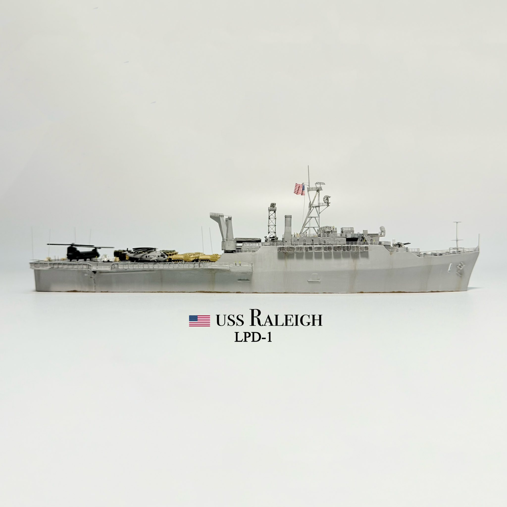 1:700 USS Raleigh LPD-1 | Facebook