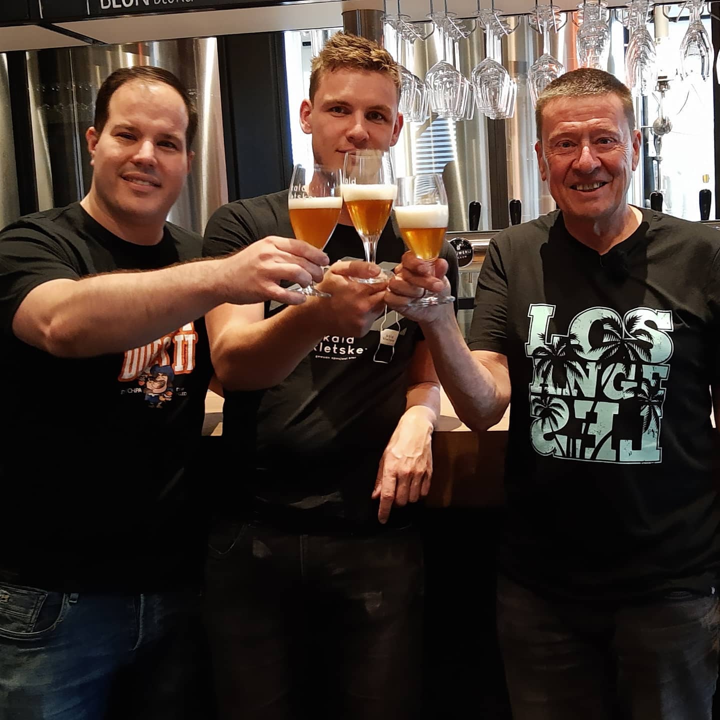 Camper TV - Bier proeven (alcoholvrij) bij brouwerij Kald Kletske in ...