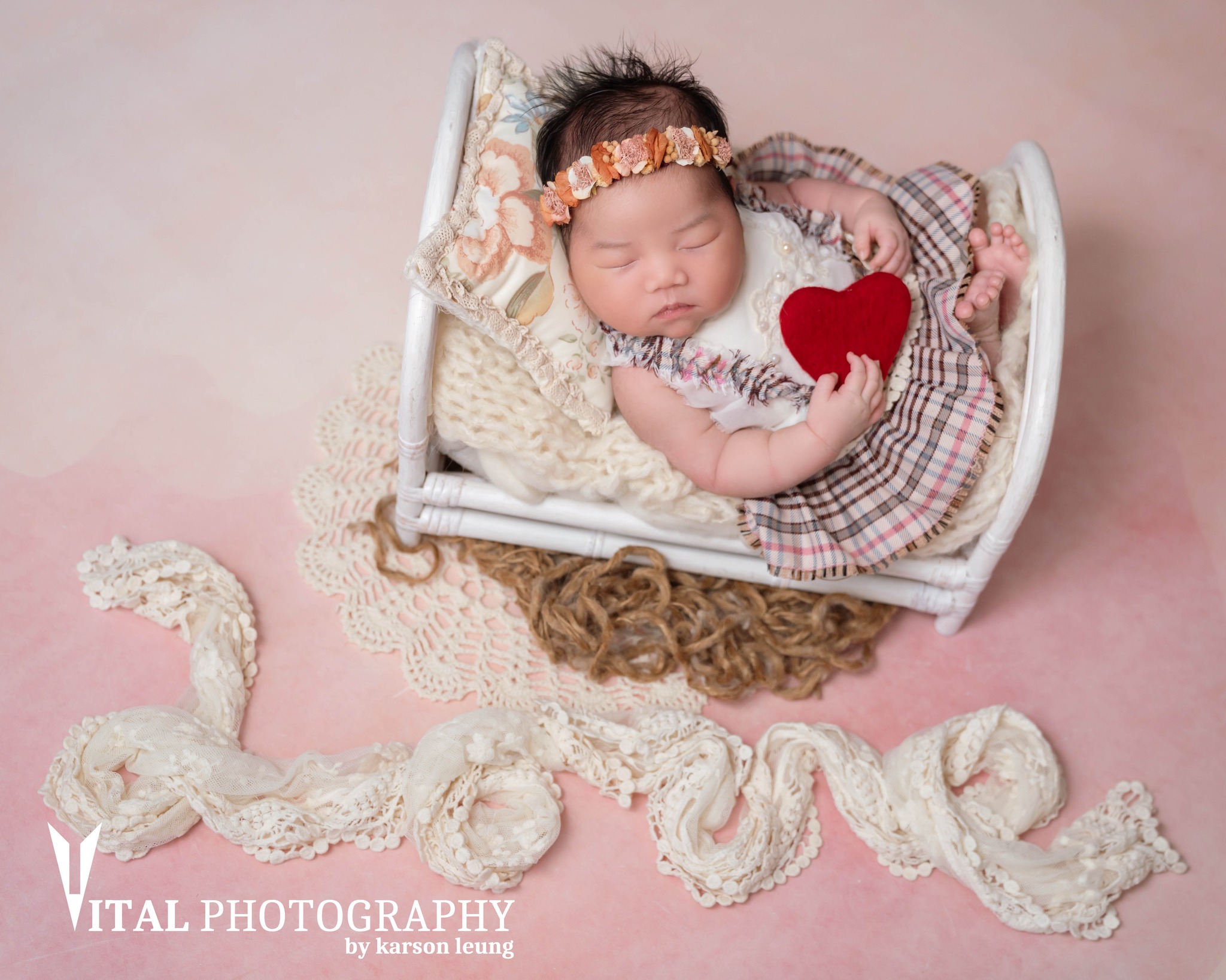 【初生寶寶上門拍攝】LOVE💖... - Vital Photography 初生嬰兒上門攝影 | Facebook