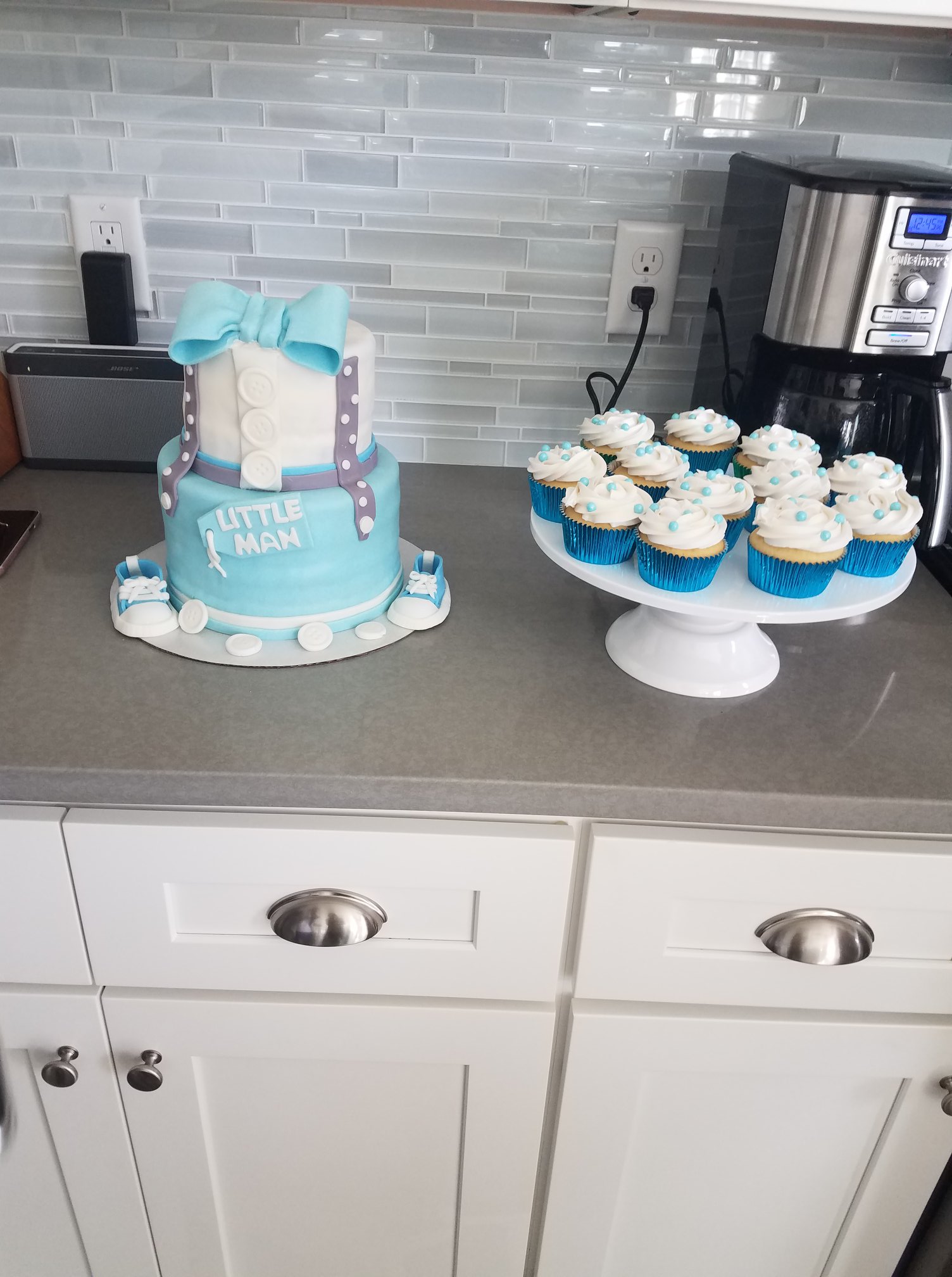 Helen's Heavenly Cakes added a... - Helen's Heavenly Cakes