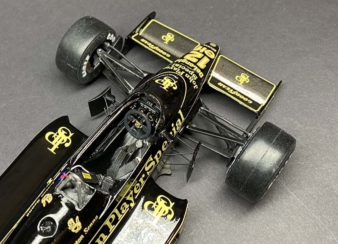 Lotus 98T - 1/20 Club M Curbside Kit.