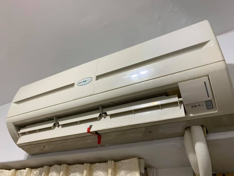 三洋室內機上下風向葉片卡榫斷裂 導致上下風向葉片失效無法收合 更換完畢功能恢復正 洋洋得意 冷氣機 洗衣機專業清潔 Facebook