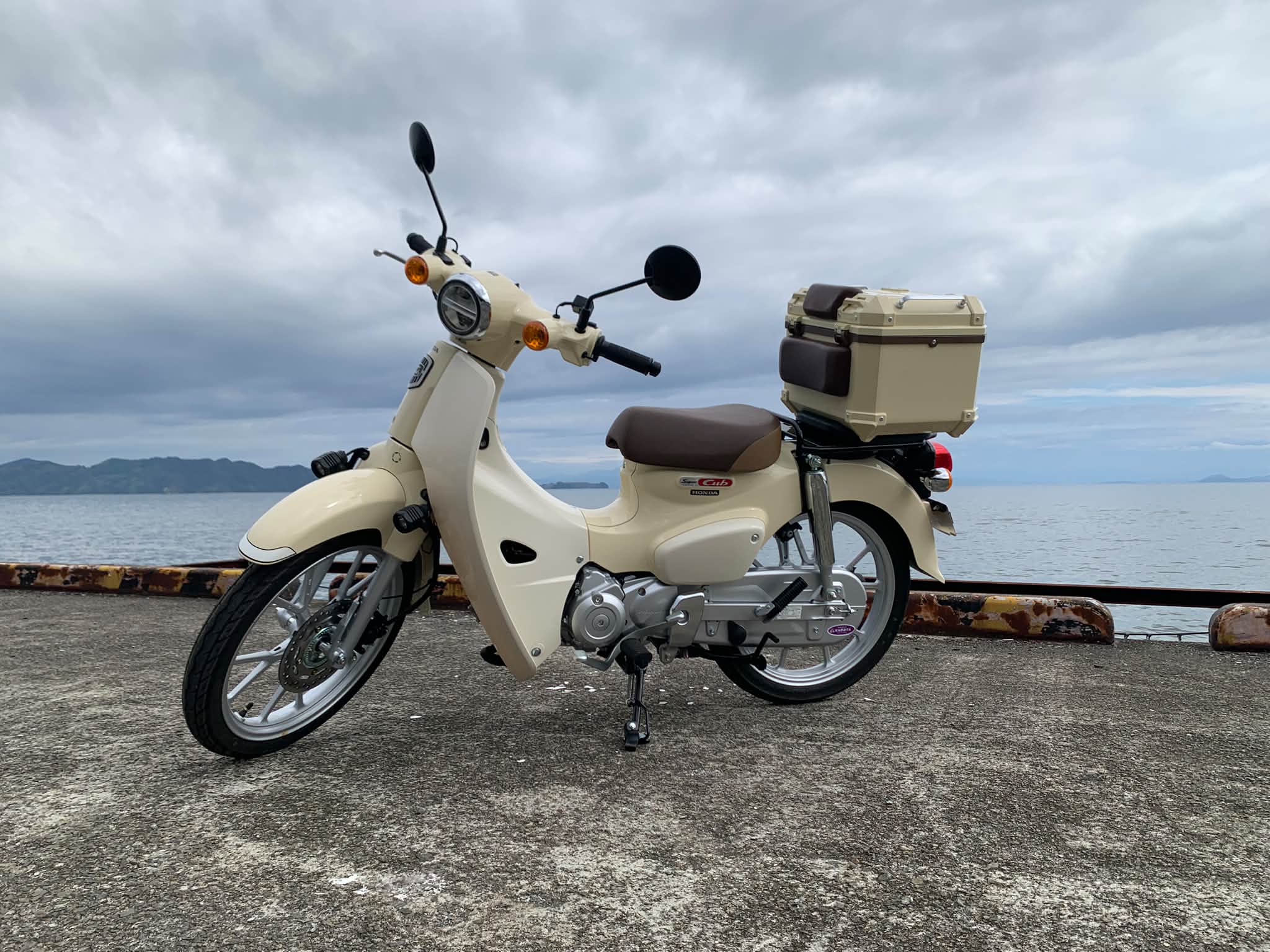 １０７ccエンジン　バギー用　カブに使用 皆様こんばんは、中華バギーエンジン（多分48ccシリンダーボアアップで