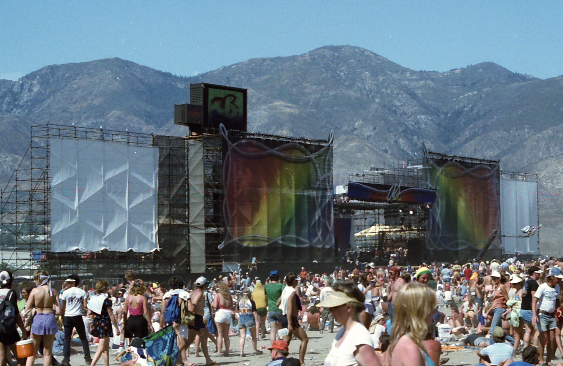 The US Festival started on Sept 3, 1982. Steve Wozniak's little