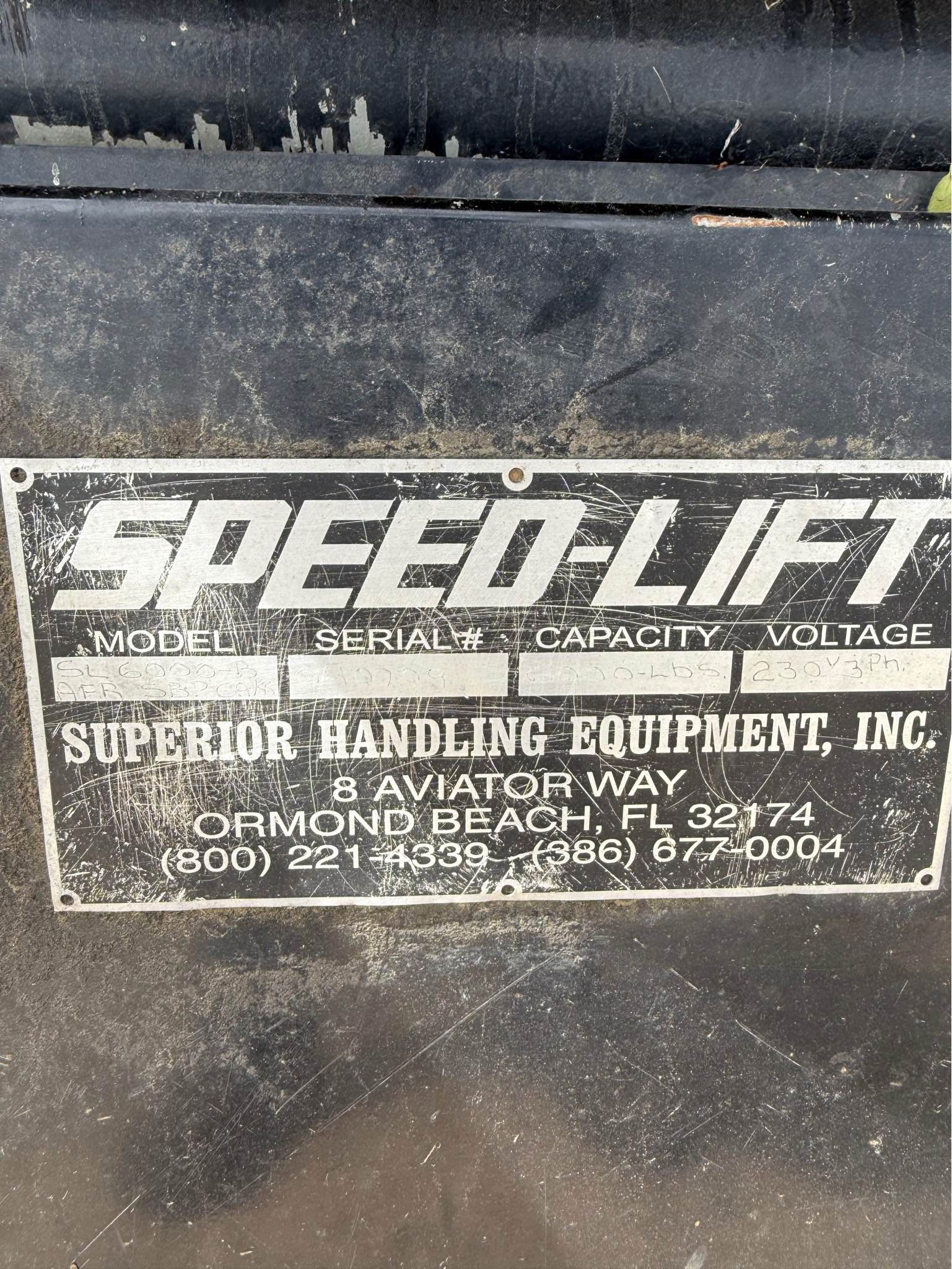 Hydraulic lift, loading dock, 6000lbs capacity speed lift ($1500 obo ...