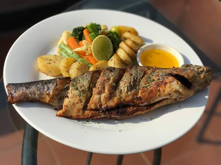 Hotel parpar & fish BBQ