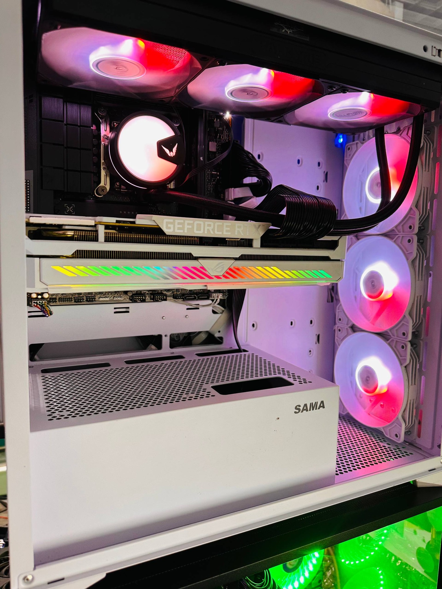 CPU: Intel Core i9-14900K GPU: ASUS ROG STRIX 3090 24GB WHITE 