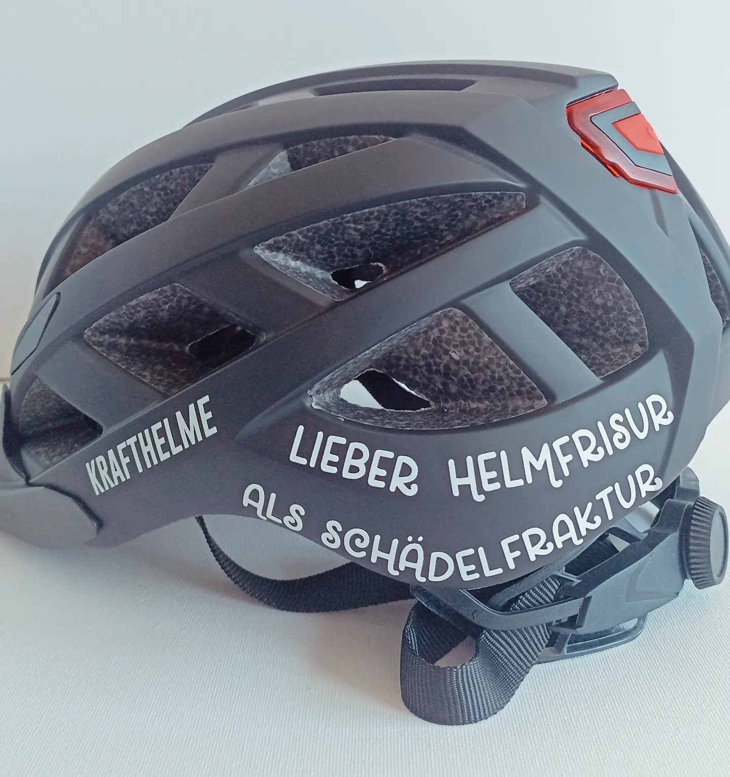fahrradhelm als motorradhelm MedgAs 1 STÜCK Universal-Helm Windschutz Motorrad-Fahrradhelm Wind- und Geräuschblocker Schwarz Warmer Helm Windblocker Mit Reißverschluss (Color : A) Auto & Motorrad Farben:Anthrazit Butter aufbewahren: Sie muss C__Gender_missing