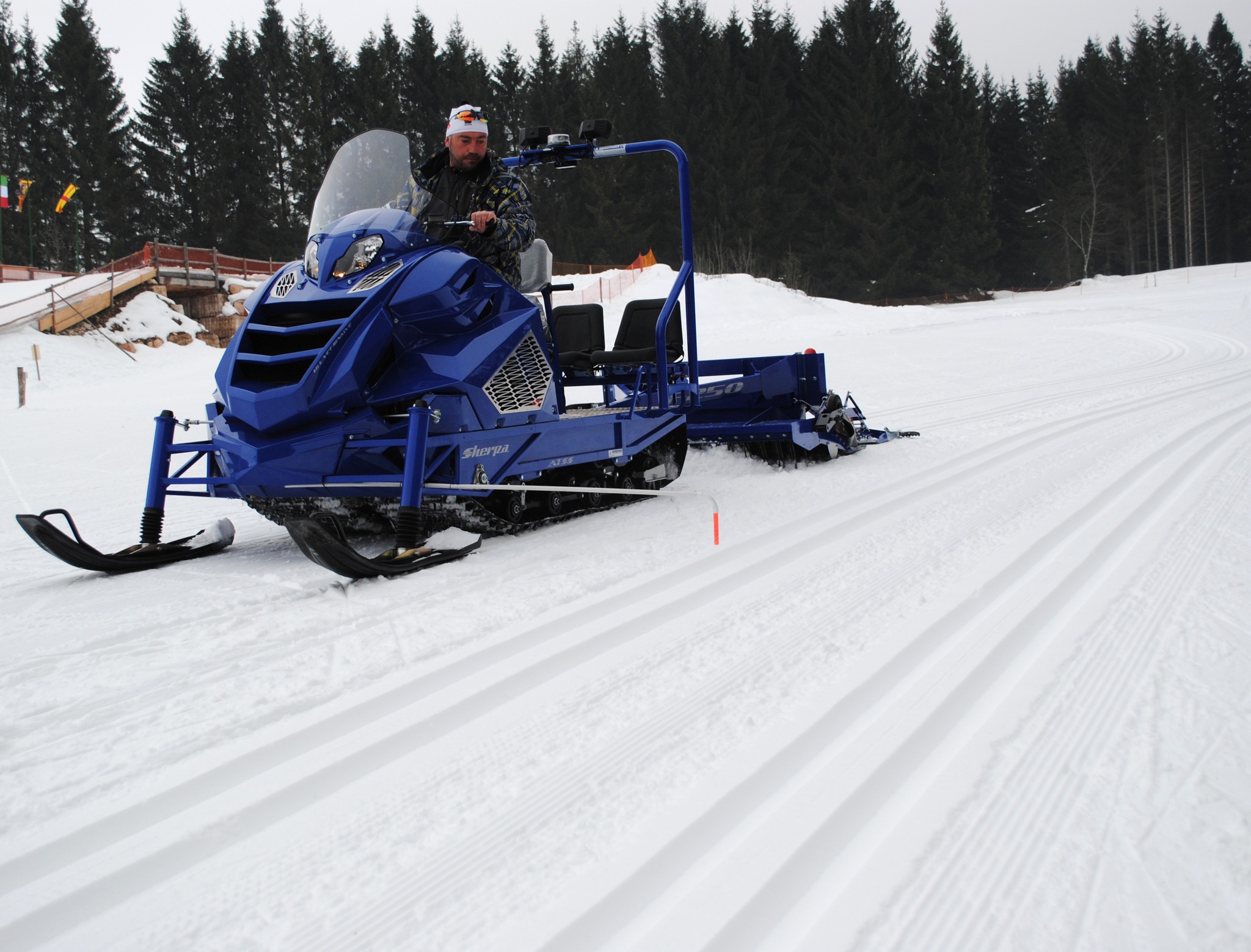 Alpina - Setting mutiple tracks for the mass-start of a # ...