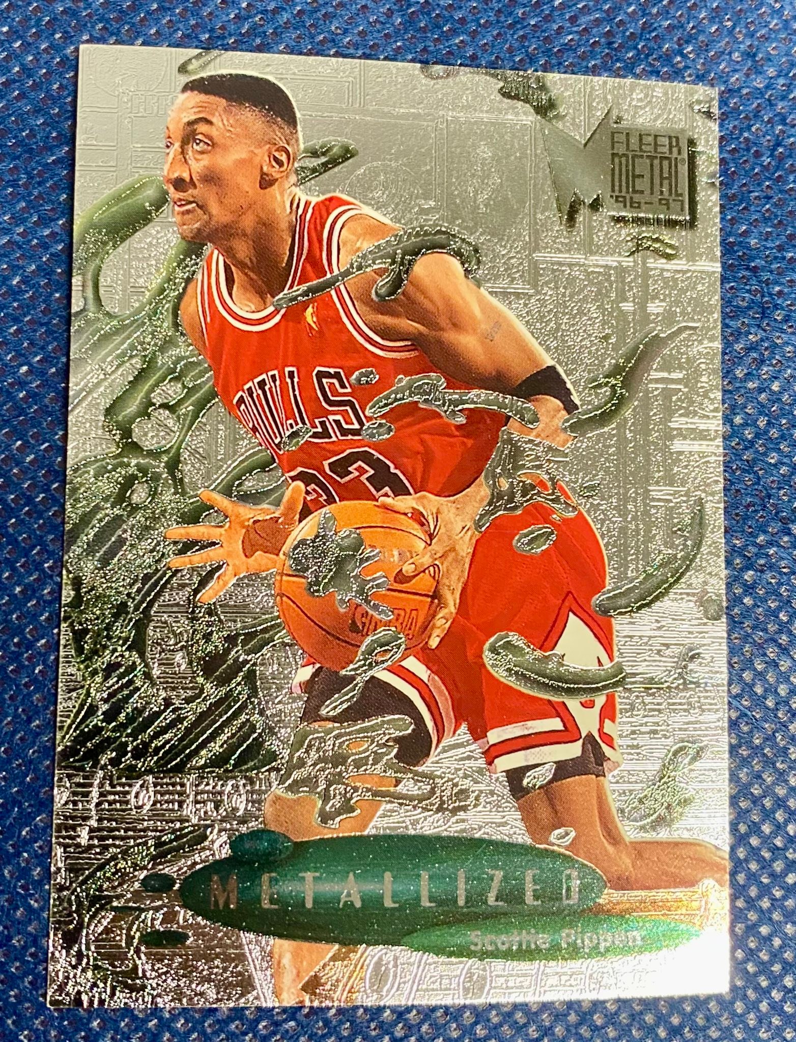 1997 METAL UNIVERSE SCOTTIE PIPPEN PLATINUM PORTRAITS #15 PSA “8”