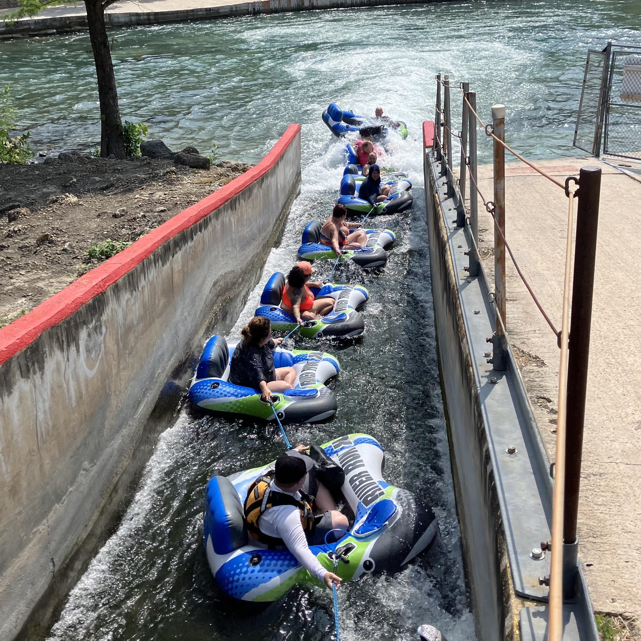 Welcome to our Virtual Tour of Comal River Tubing with Texas Tubes ...