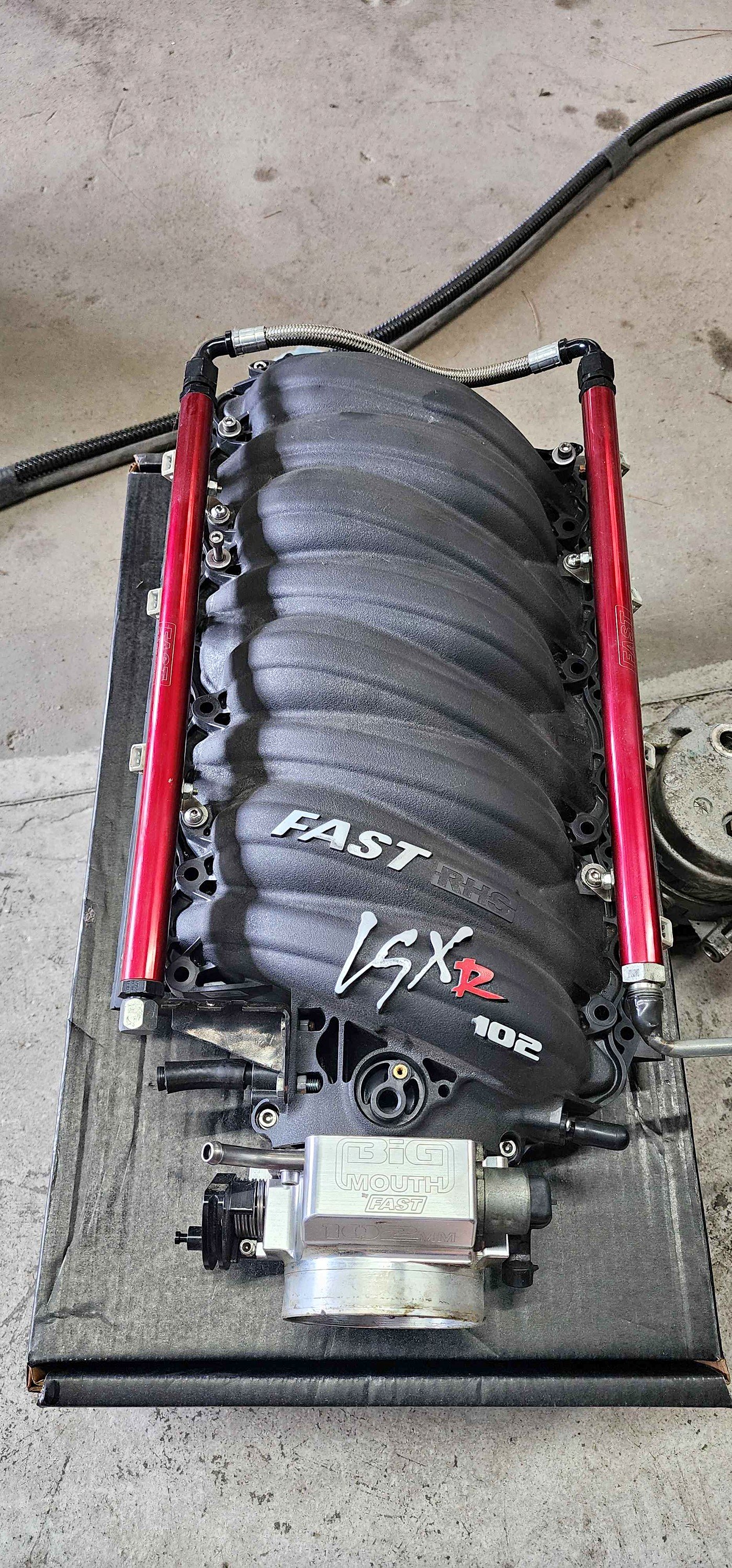 Fast 102 intake, fuel rails, 36lb injectors - Car Engines & Engine ...