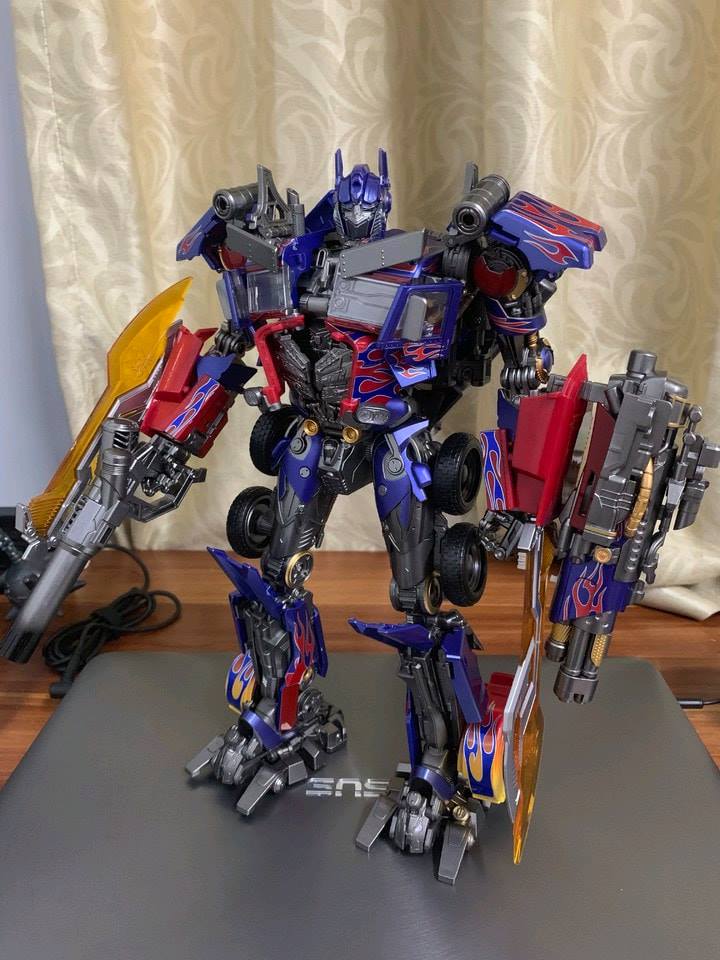 Black Mamba : LS03F Commander God of War Source : TransFans