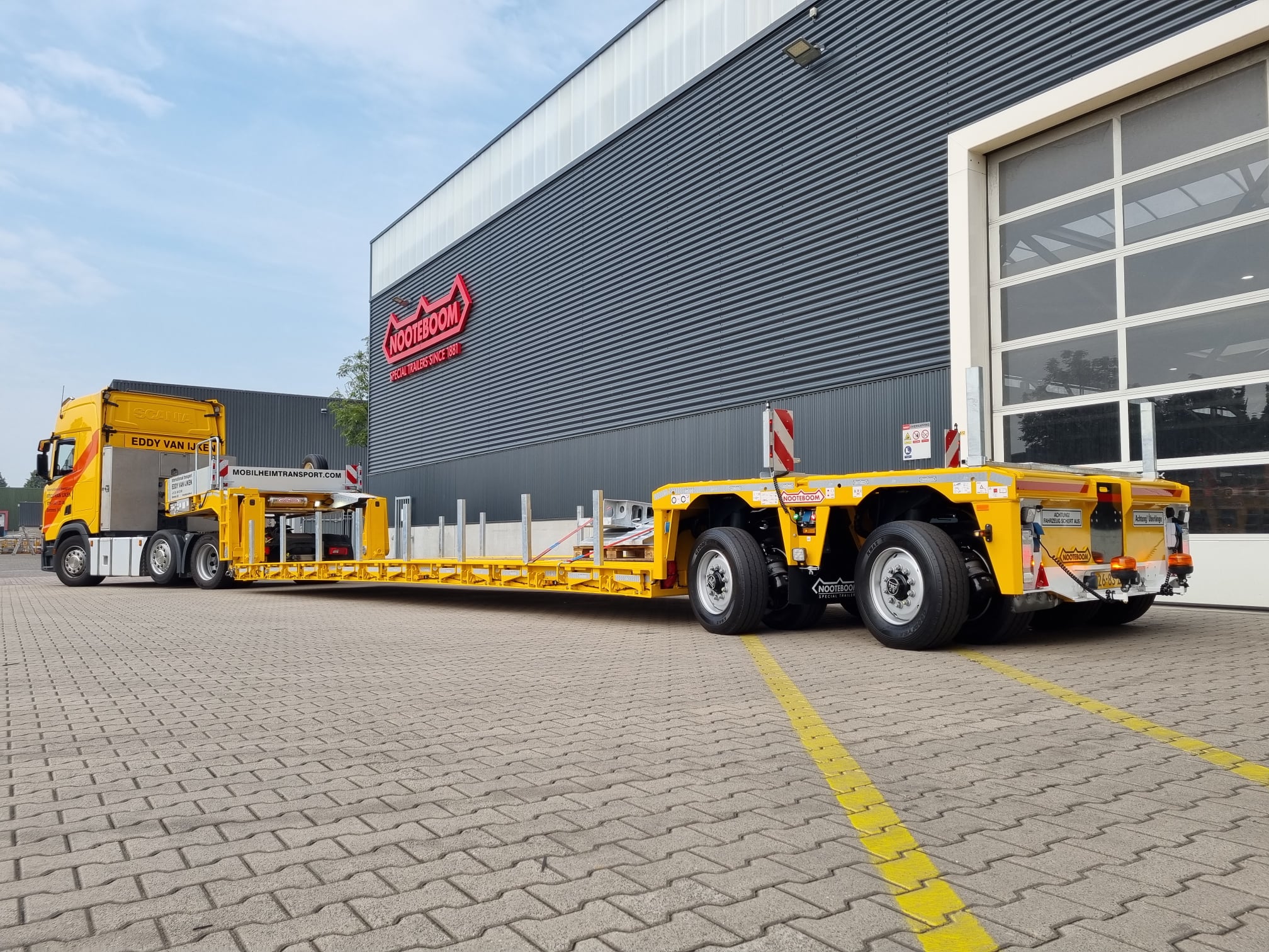 New delivery of this magnificent 2-axle EURO-PX low loader to our